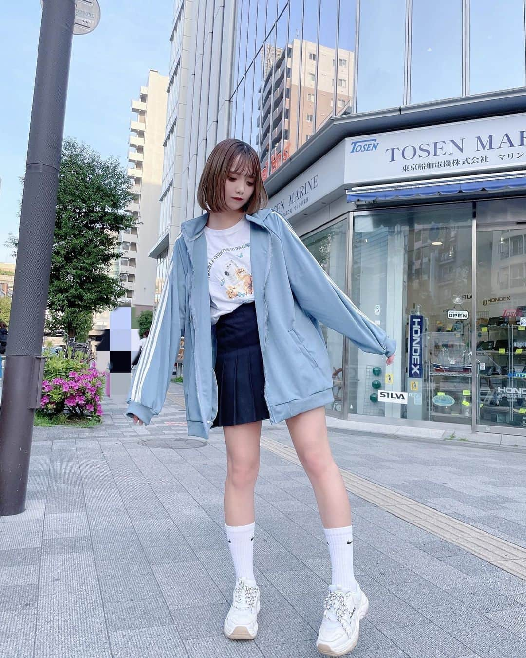 福山梨乃さんのインスタグラム写真 - (福山梨乃Instagram)「🛼🛼 . tops→  @beep_ss  tshirt→ @shein_japan  skirt→ @wego_official  shoes→ @23.65  .」4月29日 20時40分 - rinomaru_