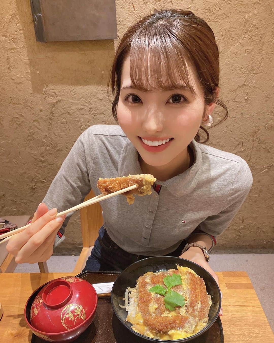 山下七子さんのインスタグラム写真 - (山下七子Instagram)「お蕎麦屋さんの出汁がきいたカツ丼美味しかったなあ〜🤤🤤  #十割そば素屋 #素屋#そば屋#カツ丼#福岡県#福岡グルメ」4月29日 21時55分 - yamashita_nanako