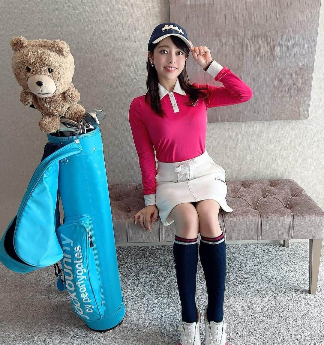 八幡美咲さんのインスタグラム写真 - (八幡美咲Instagram)「金曜日はYouTube更新日。 ということで 今週は、 お気に入りのゴルフウェアと 今大人気の新ブランド 注目ゴルフウェアを 紹介しています(՞˶･֊･˶՞)♡  詳しくは本編で✨  YouTubeで八幡美咲と検索するか トップ画のURLから飛べます‪𓂃 𓈒𓏸◌‬  #⛳️ #ゴルフウェア #ゴルフ女子  #可愛いゴルフウェア #かわいいゴルフウェア」4月29日 23時00分 - misa_tabi0123