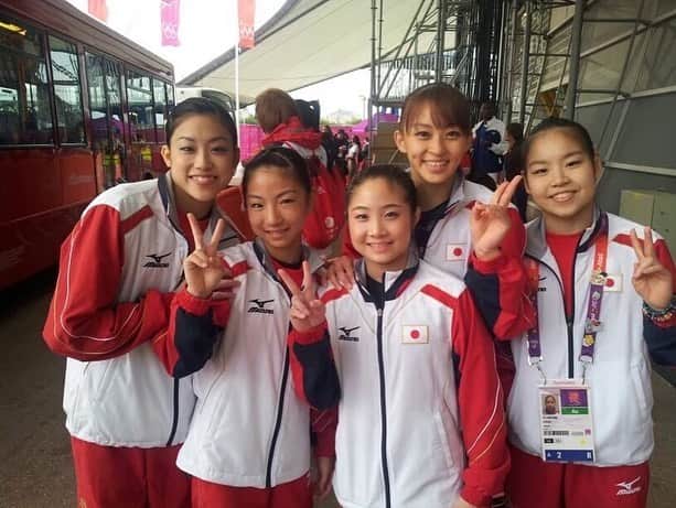 寺本明日香さんのインスタグラム写真 - (寺本明日香Instagram)「HappyWedding @gymyuko 💍✨♥️ and 2012London Olympic members!!」4月30日 1時03分 - teramoto_asuka