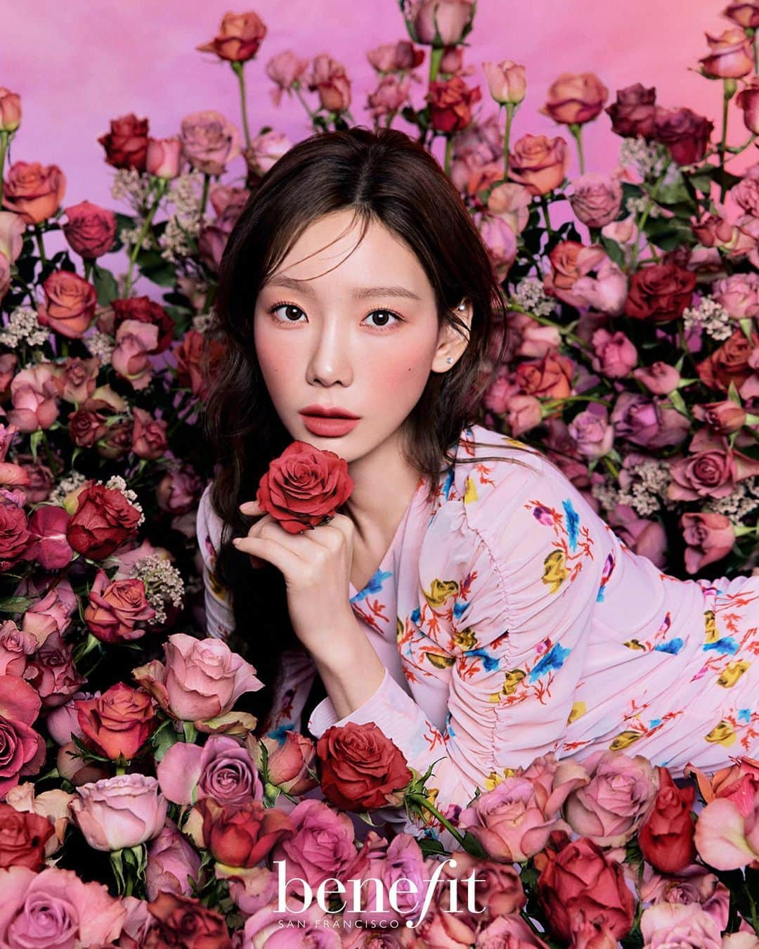 テヨン さんのインスタグラム写真 - (テヨン Instagram)「✧NEW✧ 🥀flora tint🥀 @benefitcosmeticskorea  @benefitcosmetics」4月30日 13時22分 - taeyeon_ss