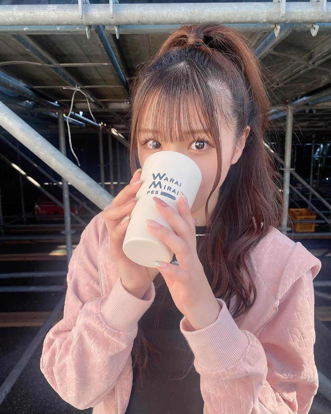 貞野遥香さんのインスタグラム写真 - (貞野遥香Instagram)「☆ #WaraiMiraiFes ☺️🌼 出演させて頂きました！ ⁡ 暑い中お越しくださったみなさん 本当にありがとうございました🥺💕 ⁡ 今年初の野外フェス！最高すぎました！！ ⁡ ⁡ ⁡ ちなみに帰りにオレンジジュースを頂きました🍊(笑) ⁡ 汗かいた後のジュースも最高でした🌼(笑) ⁡ ⁡ ⁡ ⁡ (コメント返しはお休みです、ごめんなさい😭) ⁡ ⁡ #フェス #野外フェス #万博記念公園 #アイドル #アイドル衣装 #idol #NMB48 #nmb48 #SDGs」4月30日 19時17分 - _haruka_sadano06