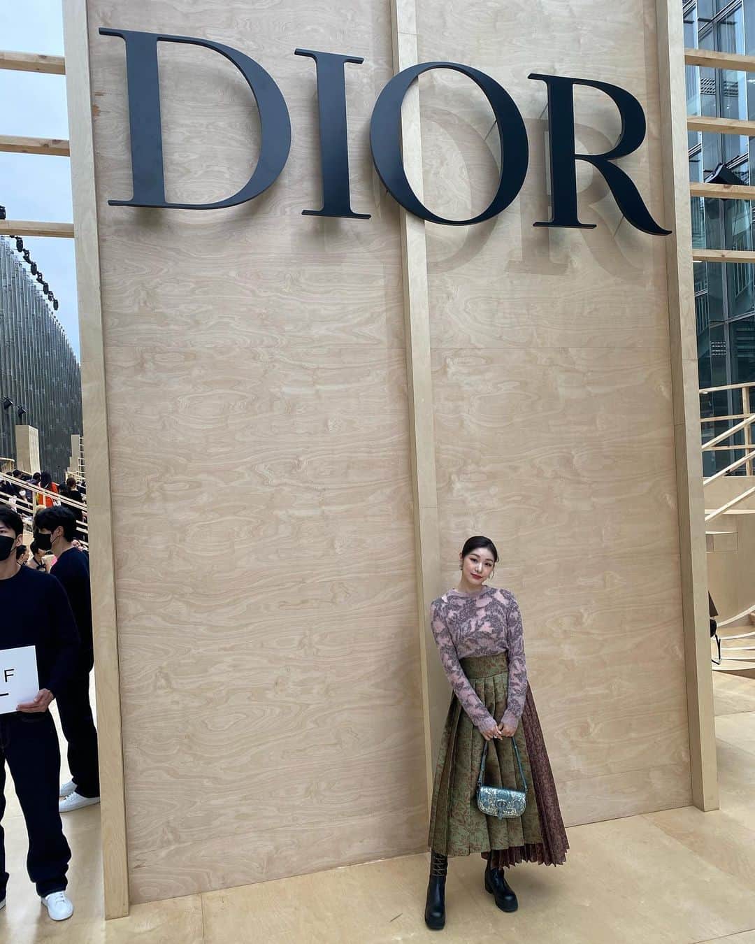 キム・ヨナさんのインスタグラム写真 - (キム・ヨナInstagram)「😍 #DiorFall22 #Dior @Dior @MariaGraziaChiuri」4月30日 21時02分 - yunakim