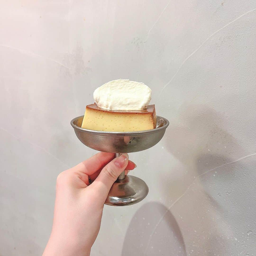 山根涼羽さんのインスタグラム写真 - (山根涼羽Instagram)「カフェ巡り ☕🫧☁️  " egg baby cafe " さん （ @eggbabycafe ）  固めなプリンがおいしい … 🤤 ほうじ茶ラテは 甘過ぎず 苦すぎず 本当に素敵な甘さでした 🍂  #秋葉原カフェ #御徒町カフェ  #秋葉原グルメ #御徒町グルメ  #カフェ巡り #カフェ」5月1日 19時59分 - suzuha48yamane16