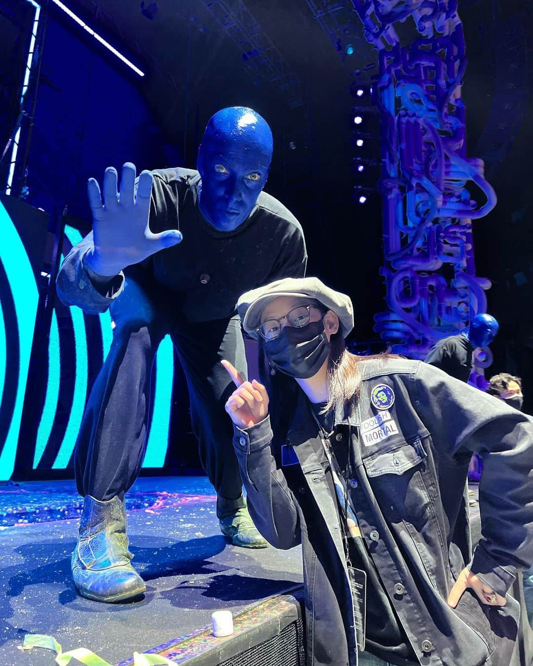 高橋匠さんのインスタグラム写真 - (高橋匠Instagram)「Amazing Blue Man! @bluemangroup」5月1日 20時51分 - takumi_takahashi_magic