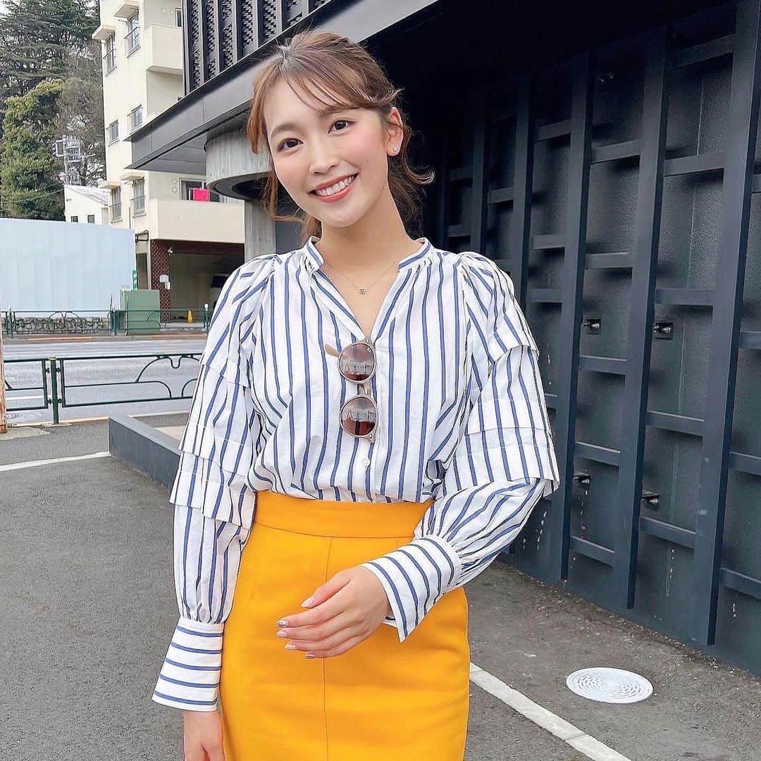 高階亜理沙さんのインスタグラム写真 - (高階亜理沙Instagram)「・ シャツもスカートも形がきれいでお気に入り🍊🤍」5月1日 21時27分 - arisa_takashina