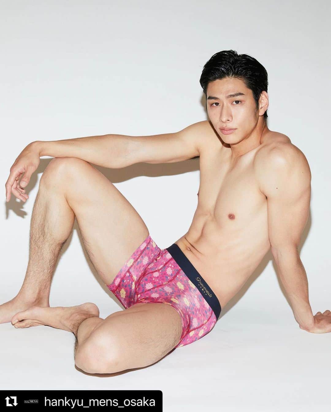 野村祐希さんのインスタグラム写真 - (野村祐希Instagram)「@hankyu_mens_osaka ⁡ 『" THE LOOK BOOK UNDERWEAR "HANKYU MEN'S OSAKA』 ⁡ #Saxx #Gravevault #EmporioArmani #Seaing #阪急メンズアンダーウェア #HankyuMensOsaka #HankyuMens #阪急メンズ大阪 #阪急メンズ」5月2日 18時24分 - yuknmr