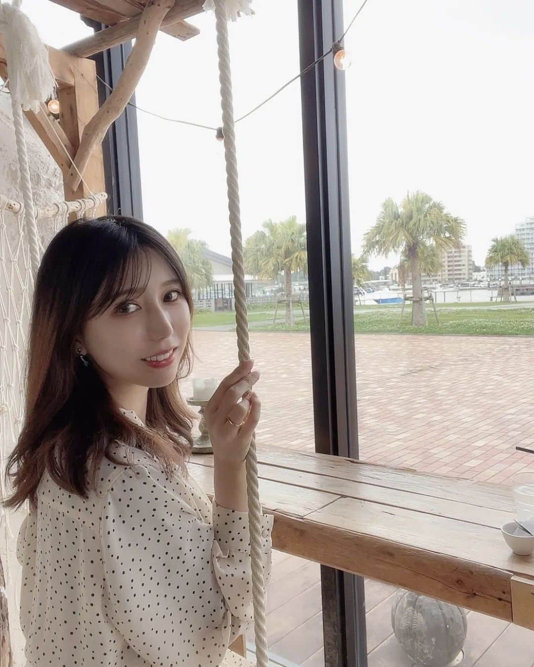 NAOさんのインスタグラム写真 - (NAOInstagram)「📍『The Junglila Cafe and Restaurant』沖縄県中頭郡北谷町美浜54-1 マカイリゾート 1F  店内はフォトスポット満載のオシャレカフェ✨ アサイーボウルはボリュームたっぷりで本当に美味しかったー😍 また沖縄行きたいなー♥  #沖縄観光 #沖縄カフェ巡り #沖縄カフェ #okinawatrip #okinawacafe #okinawa #thejunglilacafeandrestaurant #映えカフェ #カフェ巡り #カフェ活 #アサイーボウル #アサイー #acai #cafestagram #アメリカンビレッジ  #americanvillage #読谷村 #読谷カフェ」5月2日 19時01分 - dr_nao_0415