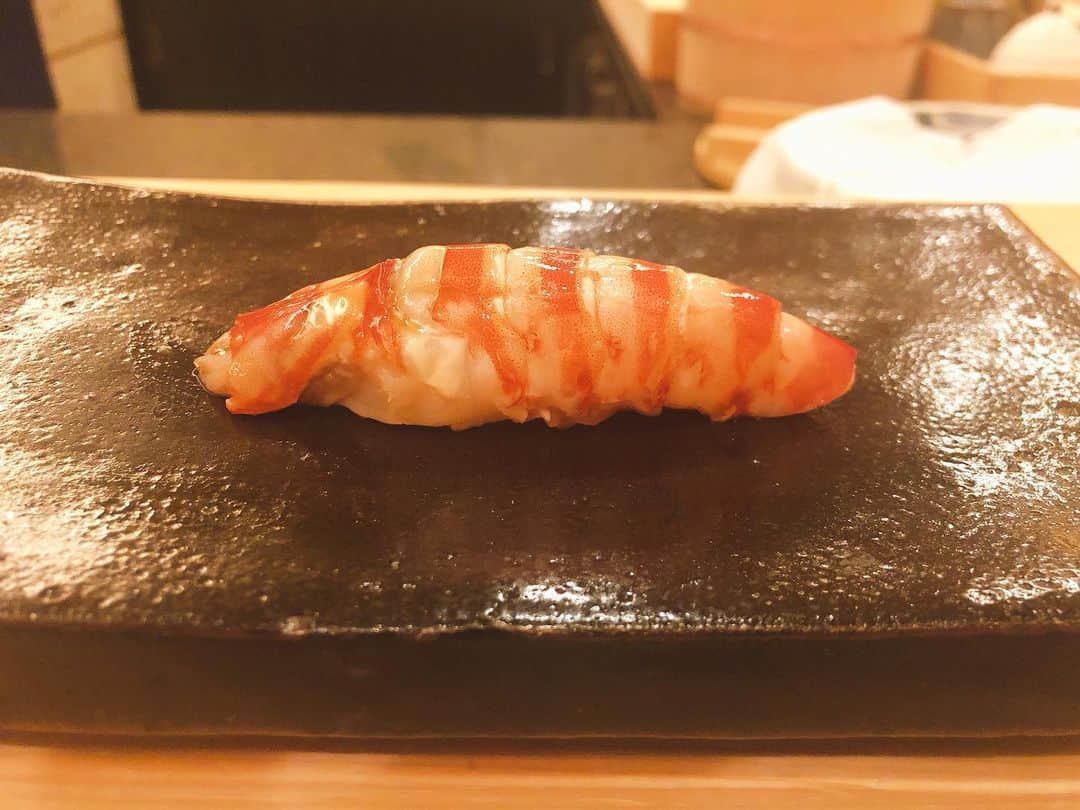 笠原将生さんのインスタグラム写真 - (笠原将生Instagram)「銀座 「たかはし」にて。  赤酢 シャリ柔 うまかたぁ」5月2日 19時59分 - shoki_kasahara