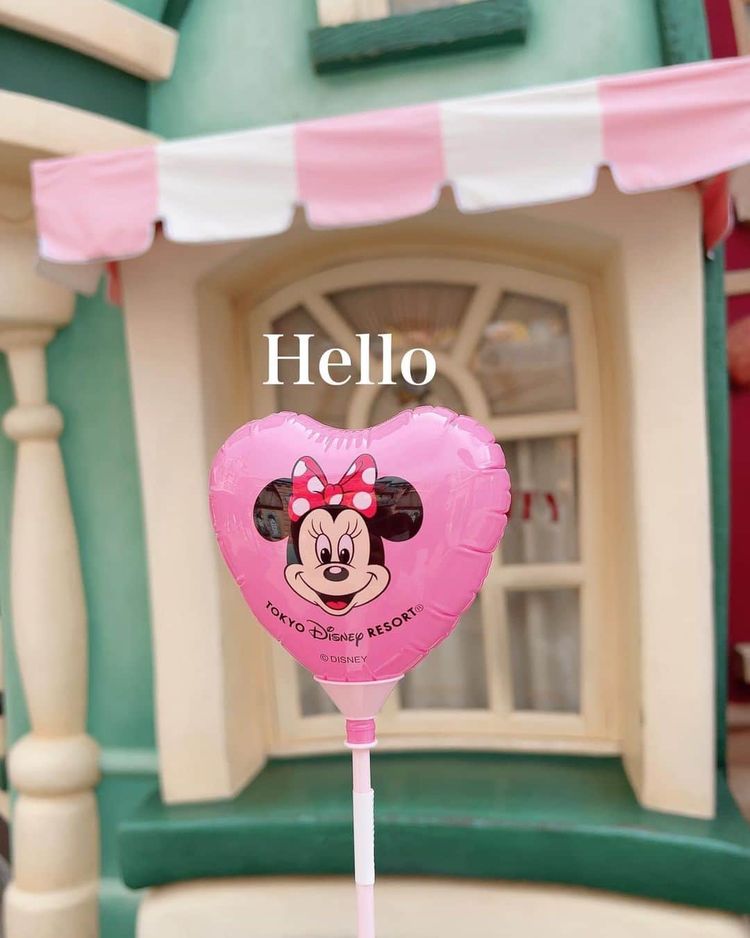 川崎希さんのインスタグラム写真 - (川崎希Instagram)「Disney land💓💓💓  ここ最近はず〜っとディズニーシーじゃなくディズニーランド🫶🏻  前は半分半分くらいで行ってたんだけど カゲトラがスターウォーズ大好きでsisterがイッツアスモールワールドがお気に入りだからランドばかりです🥰🥰🥰  #disneyland  #子連れディズニー」5月2日 22時41分 - kawasakinozomi
