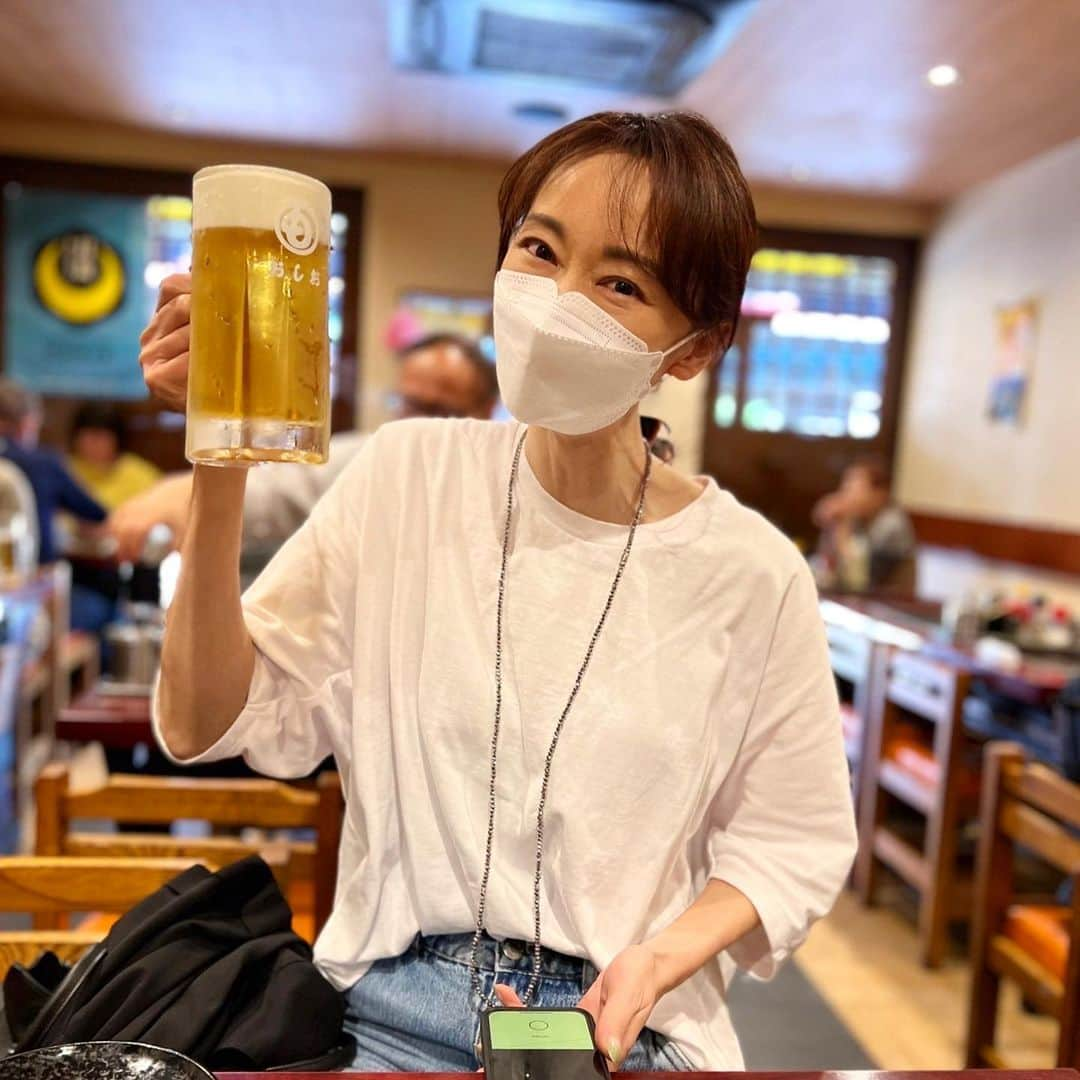 葉月里緒奈さんのインスタグラム写真 - (葉月里緒奈Instagram)「月島と言ったらもんじゃでしょ！ 昼ビーとよく合いますなぁ。　 あ〜幸せ。 #月島#もんじゃ#月島もんじゃおしお本店 #明太もちチーズ#明太もちチーズもんじゃ #納豆天#昼飲み #昼ビー最高 #rionahazuki」5月3日 11時04分 - riona_hazuki