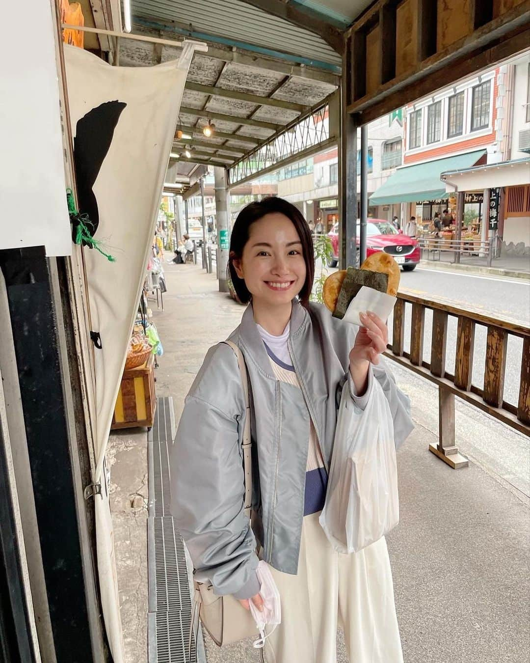 寺田有希さんのインスタグラム写真 - (寺田有希Instagram)「😆🍘❤️  お誕生日プレゼントにと、 マネさんが連れて行ってくれた箱根旅行♨️ 楽しかったな〜🤤  そのかわりに、GWは仕事です🙂  #箱根旅行 #箱根温泉 #箱根グルメ #旅スタグラム #女子旅 #寺田有希 #teradayuki」5月3日 17時11分 - terada_yuki