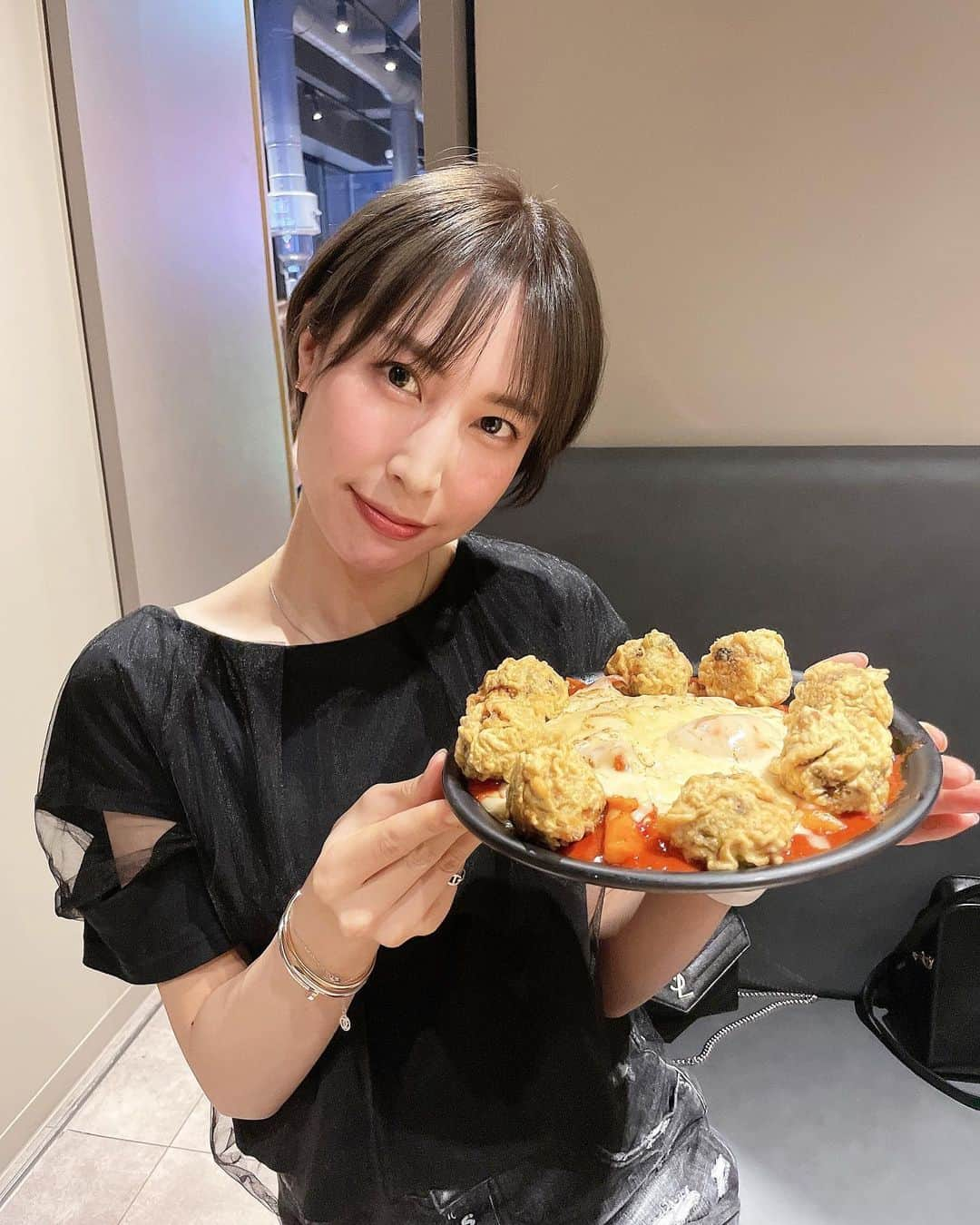 米澤有さんのインスタグラム写真 - (米澤有Instagram)「女子会で韓国料理💛  @yopu_official  美味しい料理で話がはずみました😘 新メニューのチーズおにぎりポッキがお気に入り🥰  ＃新大久保 #新大久保韓国料理 #新大久保グルメ #新大久保ランチ #新大久保サムギョプサル  #サムギョプサル #ナッコプセ #赤坂韓国料理 #赤坂グルメ #新橋グルメ #新橋韓国料理 #新大久保美味しい #大阪 #大阪グルメ #心斎橋韓国料理 #天神韓国料理 #福岡 #福岡韓国料理 #ヨプの王豚塩焼 #ヨプ #福岡グルメ #韓国料理 #韓国グルメ #福岡サムギョプサル #韓国好きな人と繋がりたい #天神ランチ」5月3日 17時39分 - yu.u.yonezawa