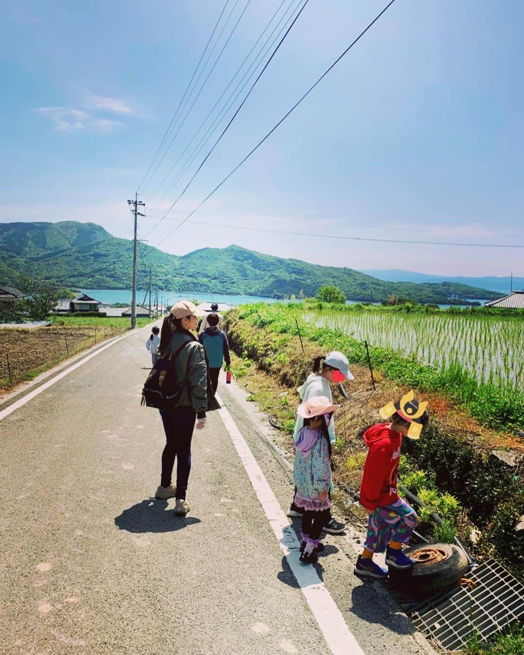 PINKYさんのインスタグラム写真 - (PINKYInstagram)「天草旅行🌈🐬✨  海に癒され、山に癒され、人に癒された素敵な旅でした🙏🌿✨  ・・・  #love #happy #family #momlife #parentslife #familytrip #天草 #野草の会 #イルカ #五足のくつ」5月3日 20時00分 - shanti_pinky_shanti