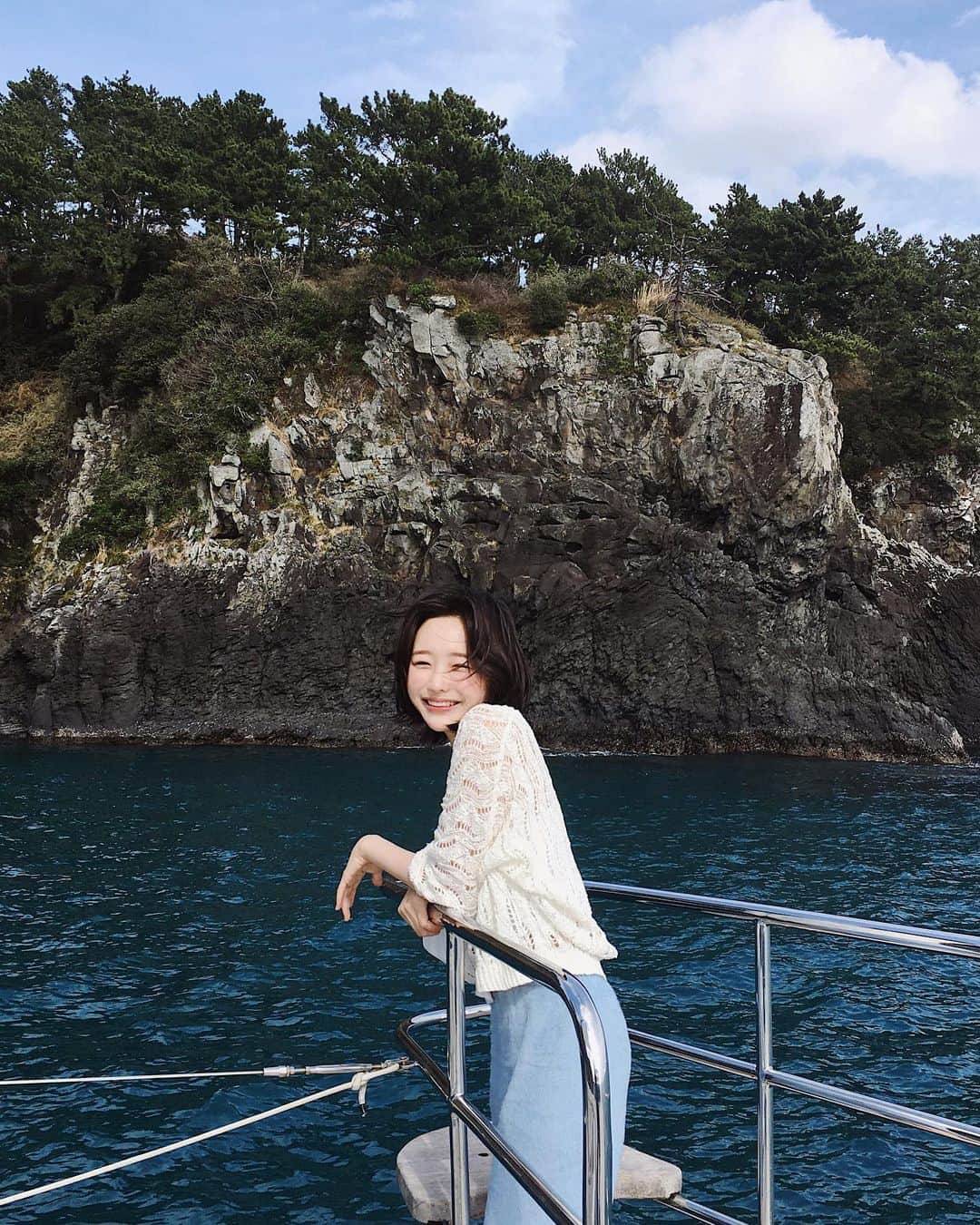 ソン・ファミンさんのインスタグラム写真 - (ソン・ファミンInstagram)「제주도 가서 요트 꼭 타보세요! 바다 구경하면서 낚시 했는데 너무 좋았던 경험..🎣   *저는 여기 이용했어요 @gb.jeju」5月3日 20時15分 - hwa.min
