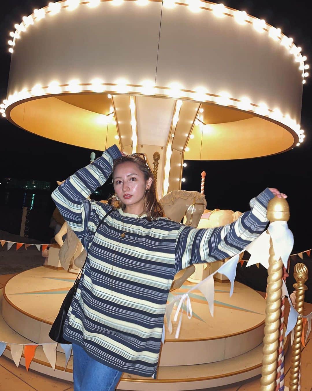 Julia Castroさんのインスタグラム写真 - (Julia CastroInstagram)「今年も最高でした🎠🎠🎠 @cinemacaravan  . #zushifilmfestival  #cinemacaravan  #nightout #merrygoround  #逗子映画祭 #julifashion」5月3日 21時01分 - julia.c.0209