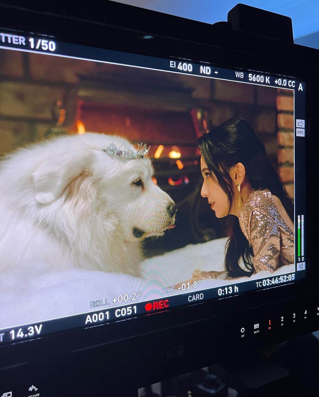 May J.さんのインスタグラム写真 - (May J.Instagram)「"Psycho (feat. 大門弥生)" Music Video is out now ❤️‍🔥  最高な仕上がりになったので絶対に見て欲しい❤️‍🔥  YouTubeでチェックしてね⚡️  #Psycho #MusicVideo  https://youtu.be/fXayTJ0P52k」5月3日 21時21分 - mayjamileh