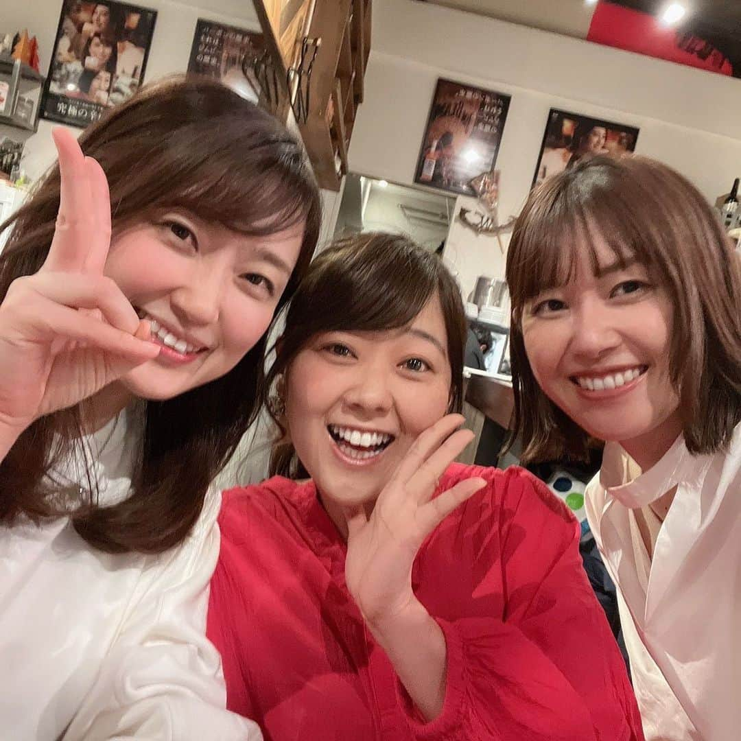 滝香織さんのインスタグラム写真 - (滝香織Instagram)「久しぶりの女子会✨ 楽しかったぁ😆 @itv_maki_okada  @eri___123y   JR松山駅前の#ボラーチョ さんで✨ @borracho_ebisu2  かつてまきちゃんにドッキリを仕掛けられた場所😂😂😂  #愛媛グルメ #愛媛居酒屋 #女子会 #スペイン料理 #アヒージョ #スペアリブ #ローストビーフ #女子アナ #愛媛 #女子会」5月4日 0時35分 - kaorin_taki