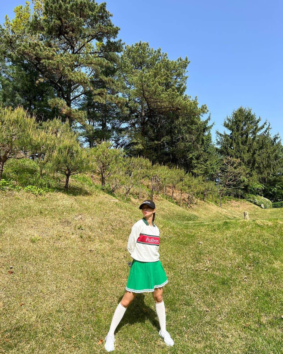 ヘリ さんのインスタグラム写真 - (ヘリ Instagram)「🌱⛳️💚」5月4日 2時58分 - hyeri_0609