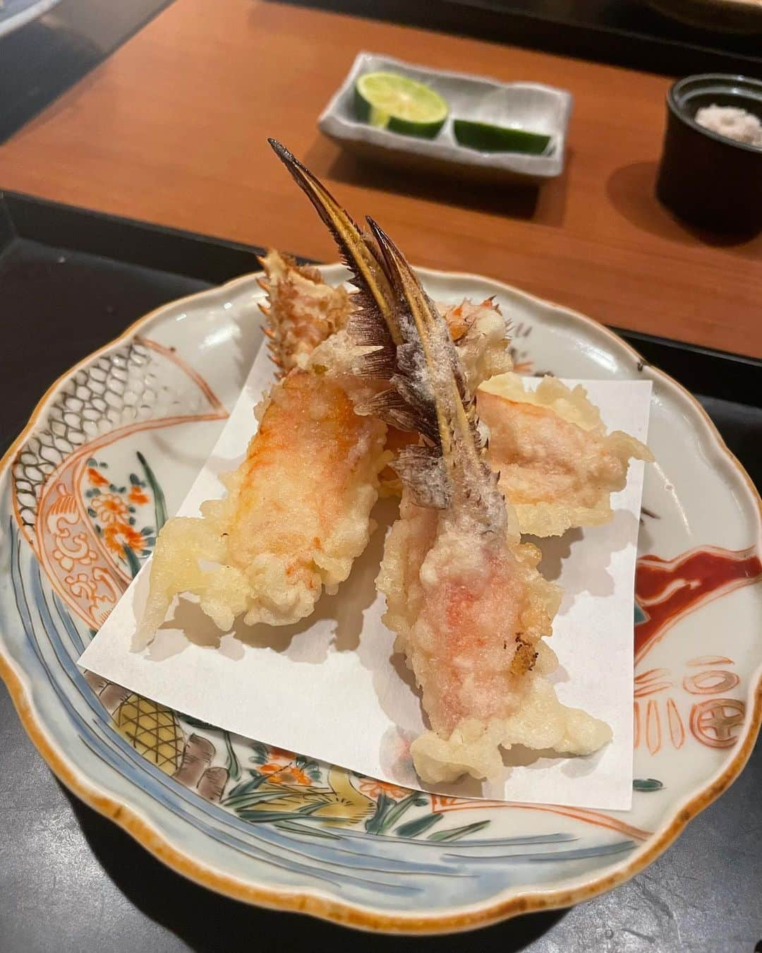 YURINAさんのインスタグラム写真 - (YURINAInstagram)「. ままのお誕生日お祝いで🎂 活毛蟹と活たらば蟹のコース🦀🤍  #きた福 #きた福赤坂店 #蟹 #蟹料理 #🦀 # #赤坂 #赤坂グルメ #港区 #港区グルメ #ディナー」5月4日 7時02分 - barbiechan__xx