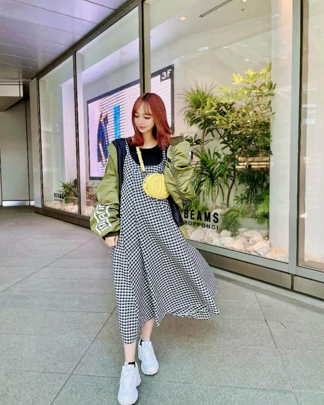 サキ吉さんのインスタグラム写真 - (サキ吉Instagram)「MARVEL展行った時の #ootd 🧡 ． 妊婦だからお腹の締めつけはNG🙅‍♀️❌ こういう楽ちんワンピが大活躍☺️ Tシャツもセットだったよ💛 @grl_official  ちなみにFILAの真っ白ダッドスニーカーもGRLでGET👟🫧 ． バッグはインザループ⛓ 暖かくなってきたからライムが使える🍋✨ ． ． りなと自分たちのお誕生日お祝いしあって🤣💕 MARVEL展行って充実した日だった❤️❤️❤️ 来週は新大久保案内してもらう😍 ． ． ． #ootd #grl #グレイル #grl購入品  #grlコーデ #春コーデ #ギンガムチェック #hermes #fila #ダッドスニーカー #インザループ #プレママ #新米ママ #女の子ママ #令和4年ベビー #プレママさんと繋がりたい  #初マタ #マタニティ記録  #妊活 #不妊治療  #妊婦 #妊娠報告 #マタニティライフ #初マタライフ #妊娠記録 #妊婦記録 #妊娠後期  #マタニティウェア #マタニティコーデ #妊娠8ヶ月」5月4日 12時55分 - sakikichi1201