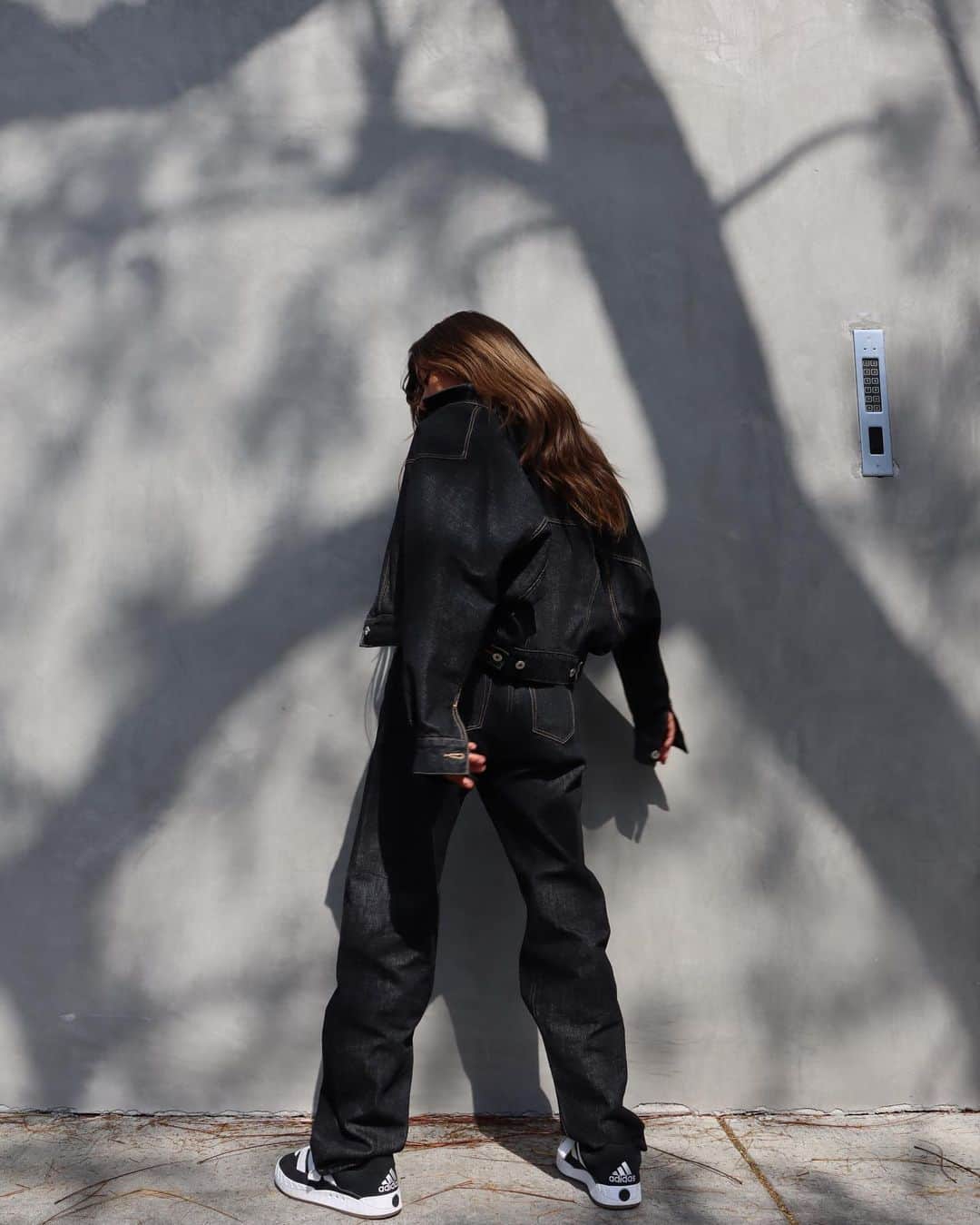 ローラさんのインスタグラム写真 - (ローラInstagram)「Sustainable denim jacket and bottoms by @studior330 × @saitexdenim 🤍♻️🌎」5月4日 13時00分 - rolaofficial