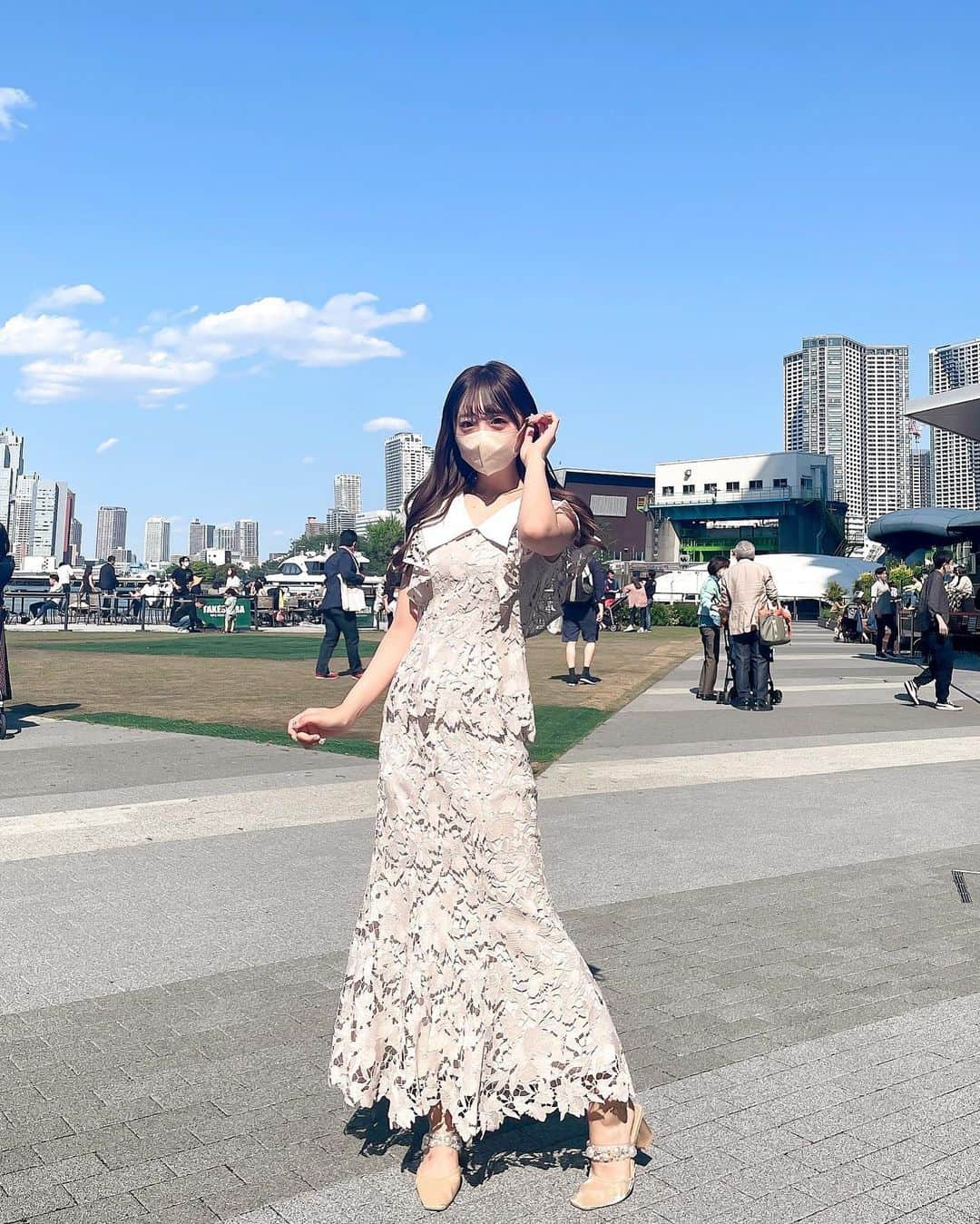 神楽ひなこさんのインスタグラム写真 - (神楽ひなこInstagram)「海岸デートする？」5月4日 15時05分 - hinako_kagura