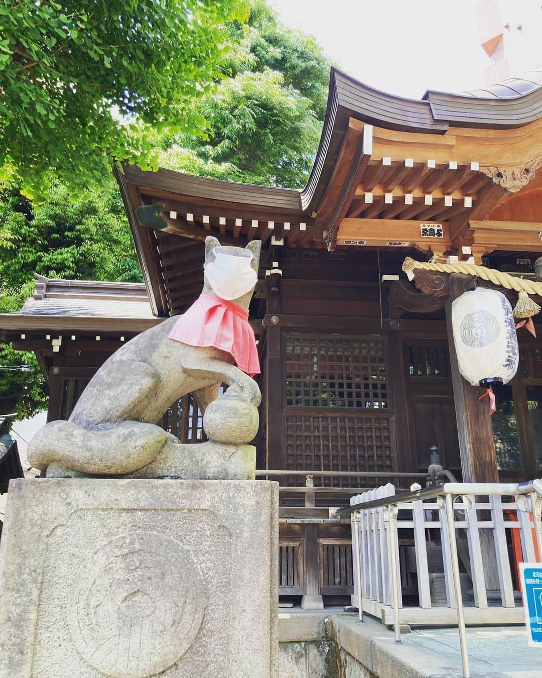 日比野玲さんのインスタグラム写真 - (日比野玲Instagram)「ご近所ランチ、散歩、神社詣！  #ランチ #洋食屋 #いい陽気  #ゴールデンウィーク は街がなんか穏やか#それな  #あるね ！」5月4日 17時44分 - aquilano_hibino