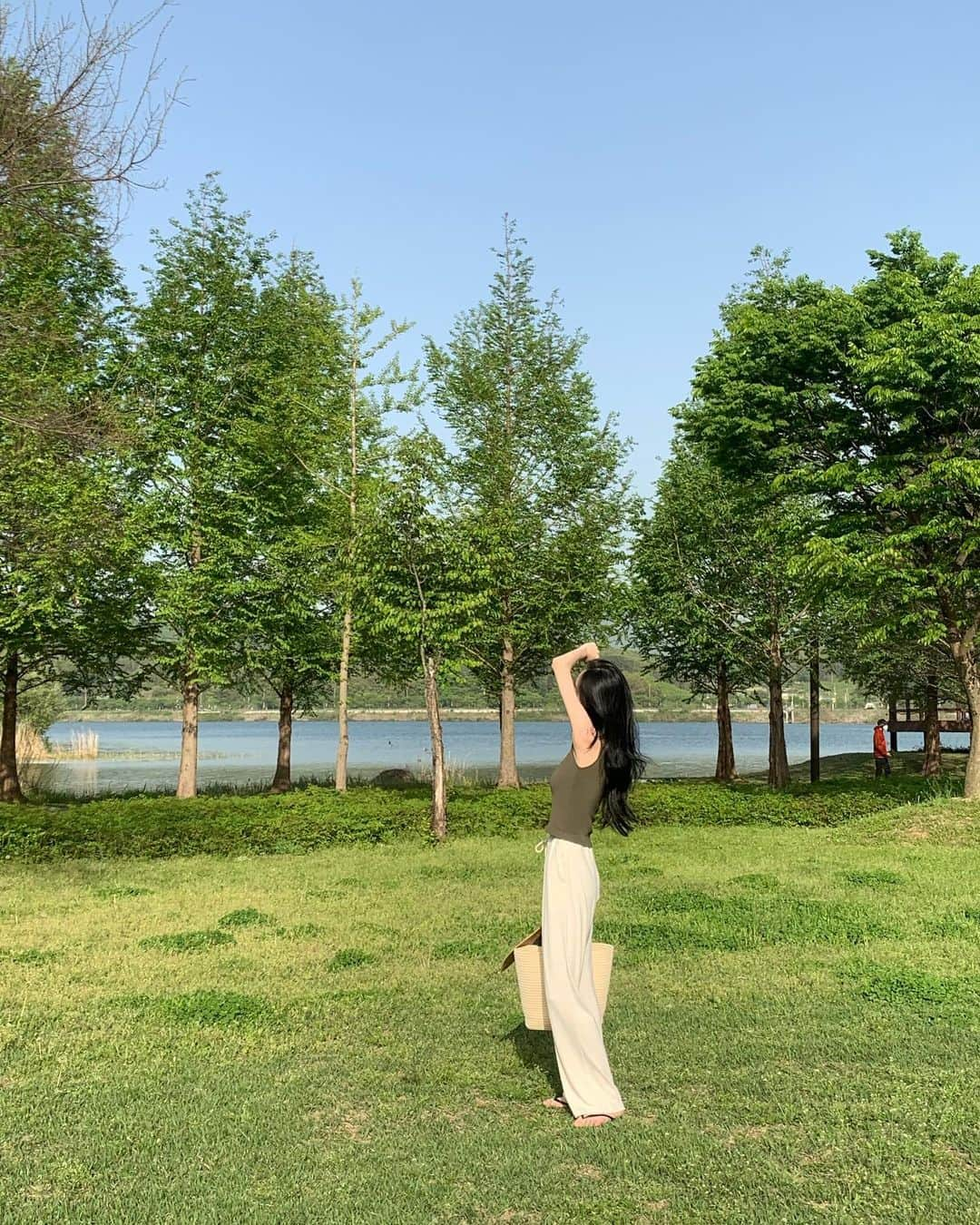 キム・ダビンさんのインスタグラム写真 - (キム・ダビンInstagram)「소란스럽지 않고 너무 좋아🌿」5月4日 22時00分 - daxbin