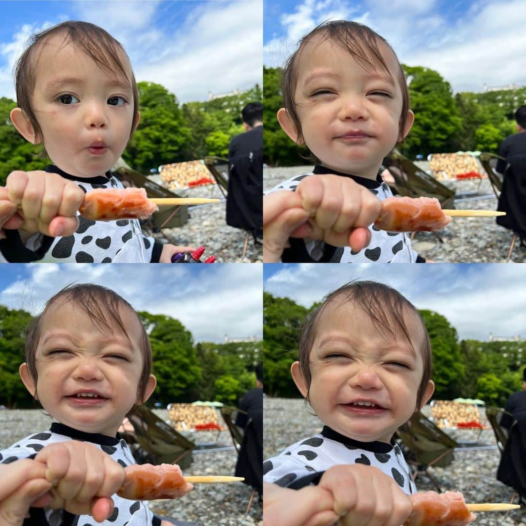 下田美咲さんのインスタグラム写真 - (下田美咲Instagram)「食べる顔が良すぎて一生見てたいな。 初めてのバーベキューをエンジョイする赤ちゃんマン👶  #1歳2ヶ月  #次男 #第二子 #ゴールデンウィーク #バーベキュー」5月5日 12時04分 - shimodamisaki815