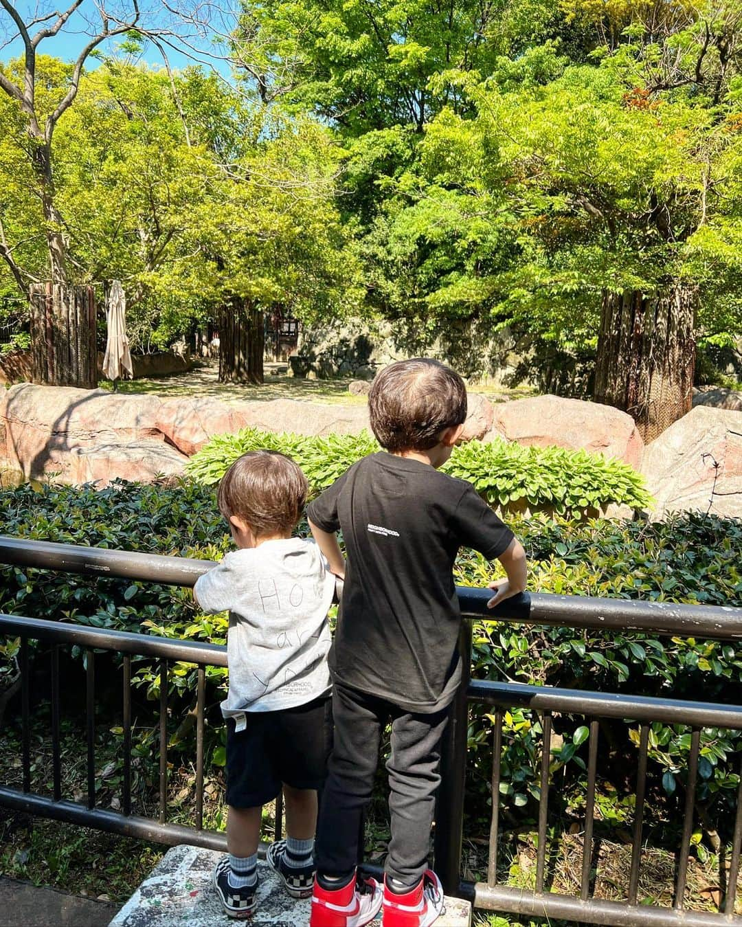 中村獅童さんのインスタグラム写真 - (中村獅童Instagram)「子供の日  #夏幹 #陽喜 #獅童」5月5日 20時35分 - shido_nakamura