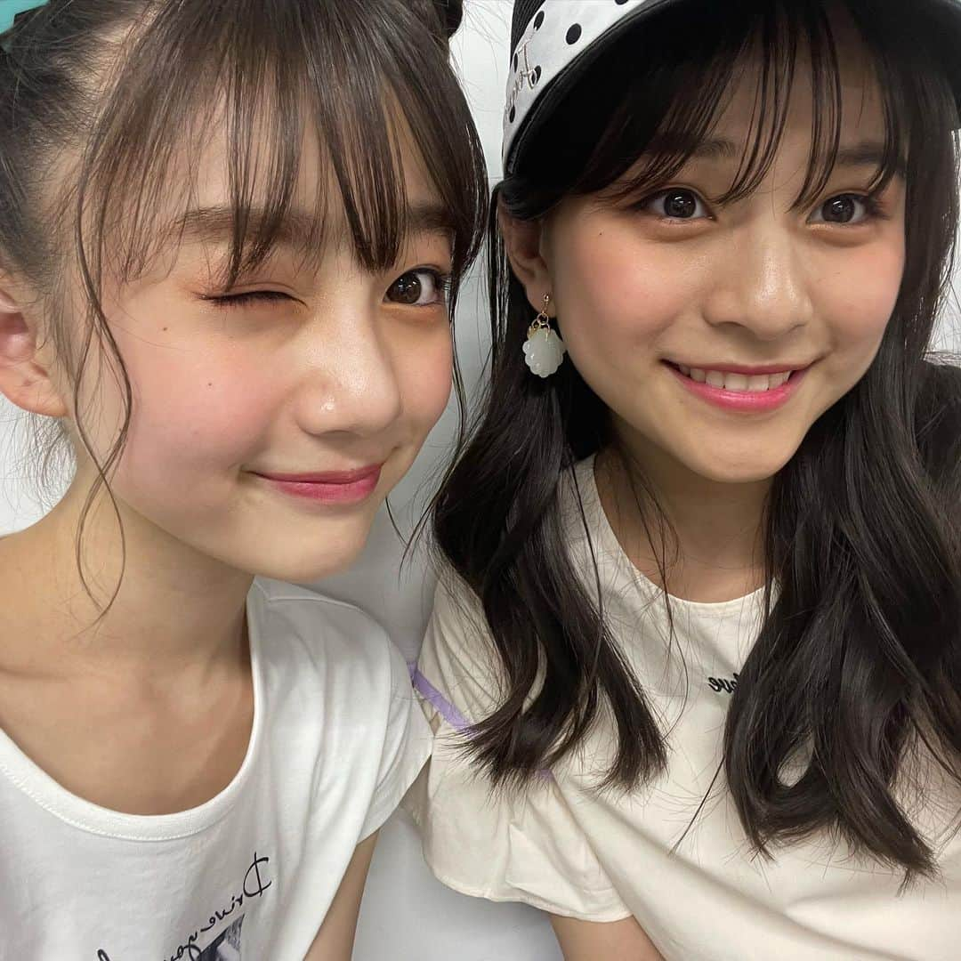 有坂小花さんのインスタグラム写真 - (有坂小花Instagram)「.  ジェニィのイベントに来て下さったみなさんありがとうございました❤️‍🔥  ジェニィベル1年、ジェニィラブ1年それぞれイメージモデルをさせていただき最後にこうしてイベントをすることができて本当に幸せでした🤭  とても暑い中イベントに参加してくださったみなさん本当にありがとうございました❕ 最後にみなさんとお会いできて嬉しかったです💞  ジェニィの皆さん、ニコ☆プチ編集部の皆さん、スタッフの皆さん、ジェニィガールの皆さん、めりいちゃん、ゆめなちゃん、はるはちゃん（最後に写真撮れなかった🥲）、そしてジェニィのお洋服を好きでいてくれてる皆さん、本当に本当にありがとうございました！  #有坂心花 #jennilove #ジェニィラブ #ニコプチ」5月6日 19時53分 - kohana_arisaka