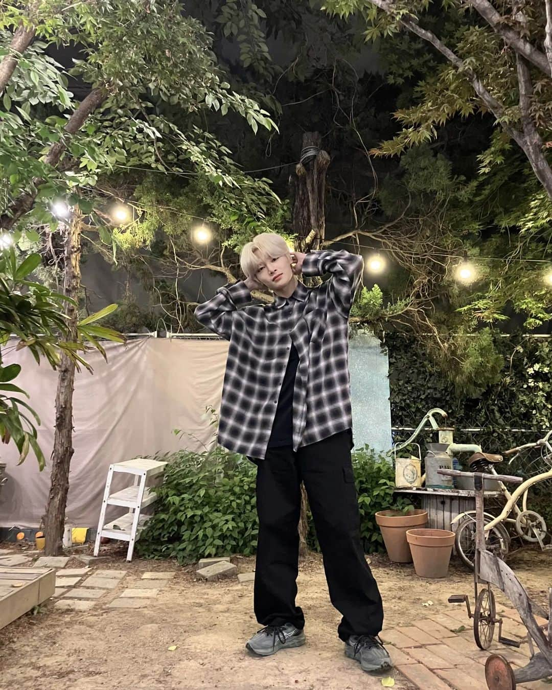 Stray Kidsさんのインスタグラム写真 - (Stray KidsInstagram)「🌳 #StrayKids#STAY#OOTD #IN스타그램#🦊」5月7日 21時05分 - realstraykids