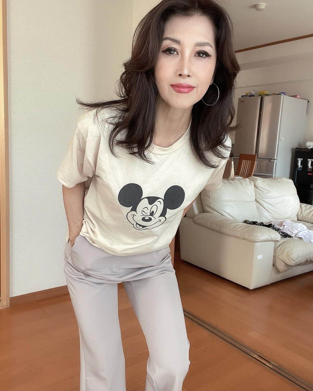 Naoko（なおこ）さんのインスタグラム写真 - (Naoko（なおこ）Instagram)「🏋️ 🏋️ 🏋️ 5年目が 正念場、、、  テンションとか そうそう 上がらない  イヤイヤでもないし ワクワクでもない  ただ 無、、、、、  大会にでるわけ でもないので メリハリもないのです。  ただ日常の 1ページ  大会とか でらずに 筋トレを日常に 五年以上続けて いるかた  まじリスペクト  #筋トレ #筋トレ女子 #筋トレダイエット#Fitnesswear#フィットネス#Fitness#フィットネスウェア#筋トレ女子と繋がりたい #筋トレで減量 #くびれ#美ボディ #アラフィフ#なおこ語録#アラフィフコーデ#筋トレ日記 #筋トレ生活 #ボディメイク #50代の筋トレ #熊本 #アンチエイジング#kumamoto #Trainingmotivation #Bodybuilding#Muscletraining #fitnessmodel#training #workoutvideo #gymgirl#Housemusiclove」5月7日 21時14分 - smile_naohibi