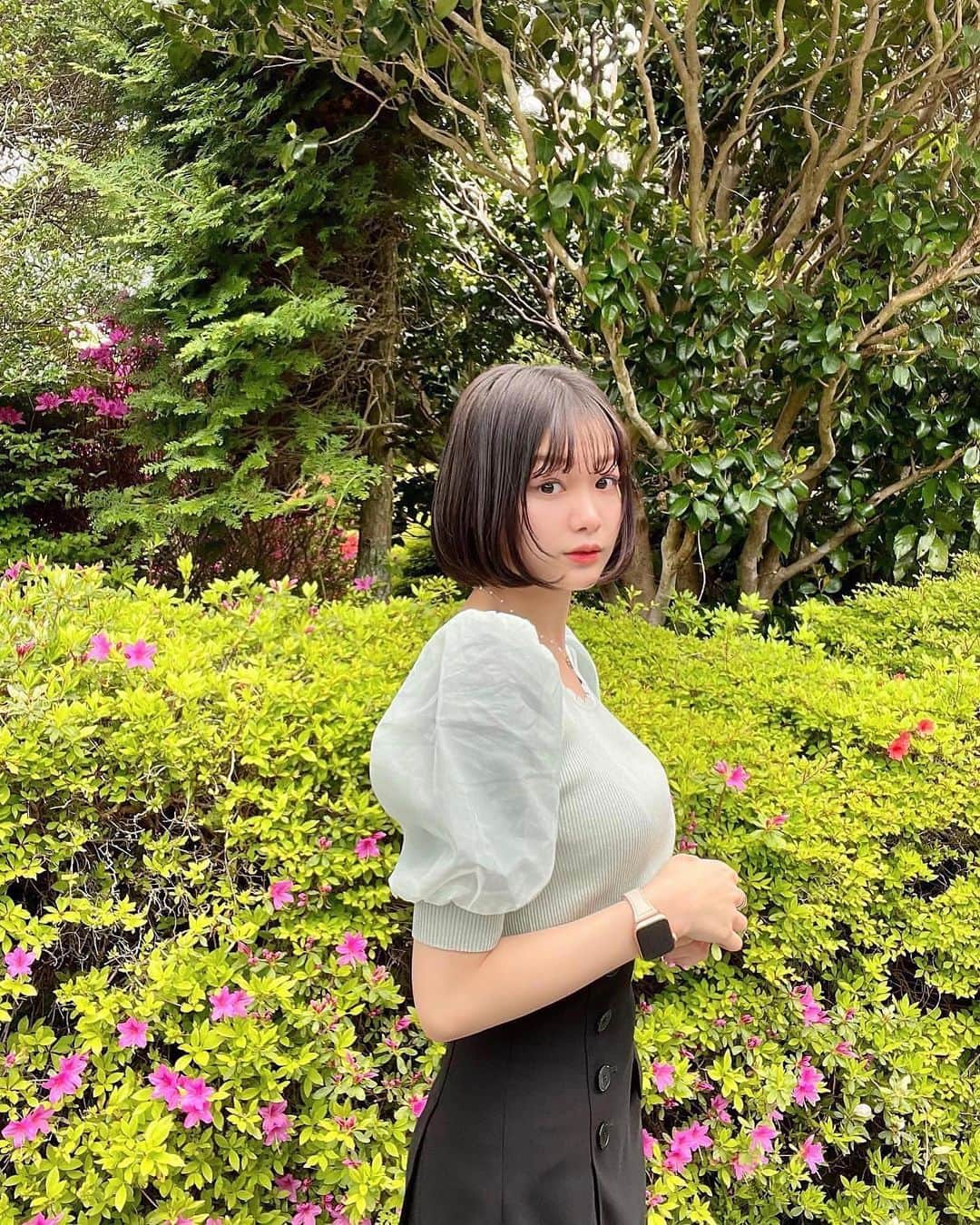 吉澤遥奈さんのインスタグラム写真 - (吉澤遥奈Instagram)「👨‍👩‍👧‍👦⛳️❤️ ・ ・ ・ 家族旅行🌿 キュロットショートパンツ🌹 やっと履けた😳  #gw #travel #旅行 #nature #ootd  #fashion #family #mother」5月8日 15時05分 - _haru.0320