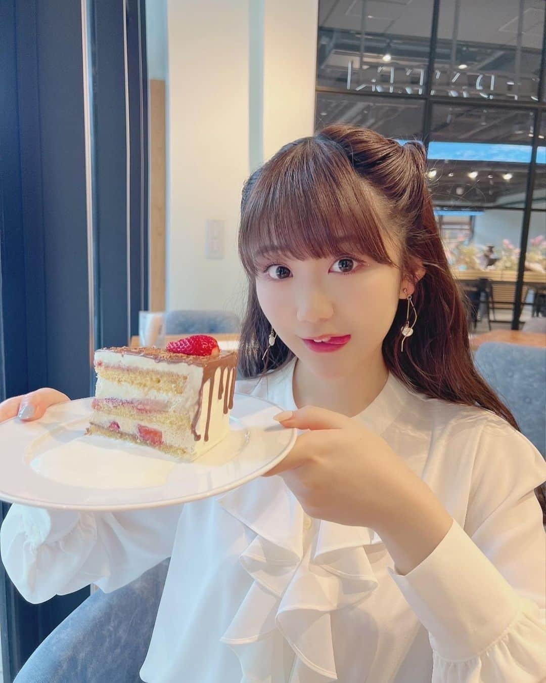 阿部夢梨さんのインスタグラム写真 - (阿部夢梨Instagram)「甘いものだいすき♥🍰」5月8日 21時13分 - yumeri_abe.official