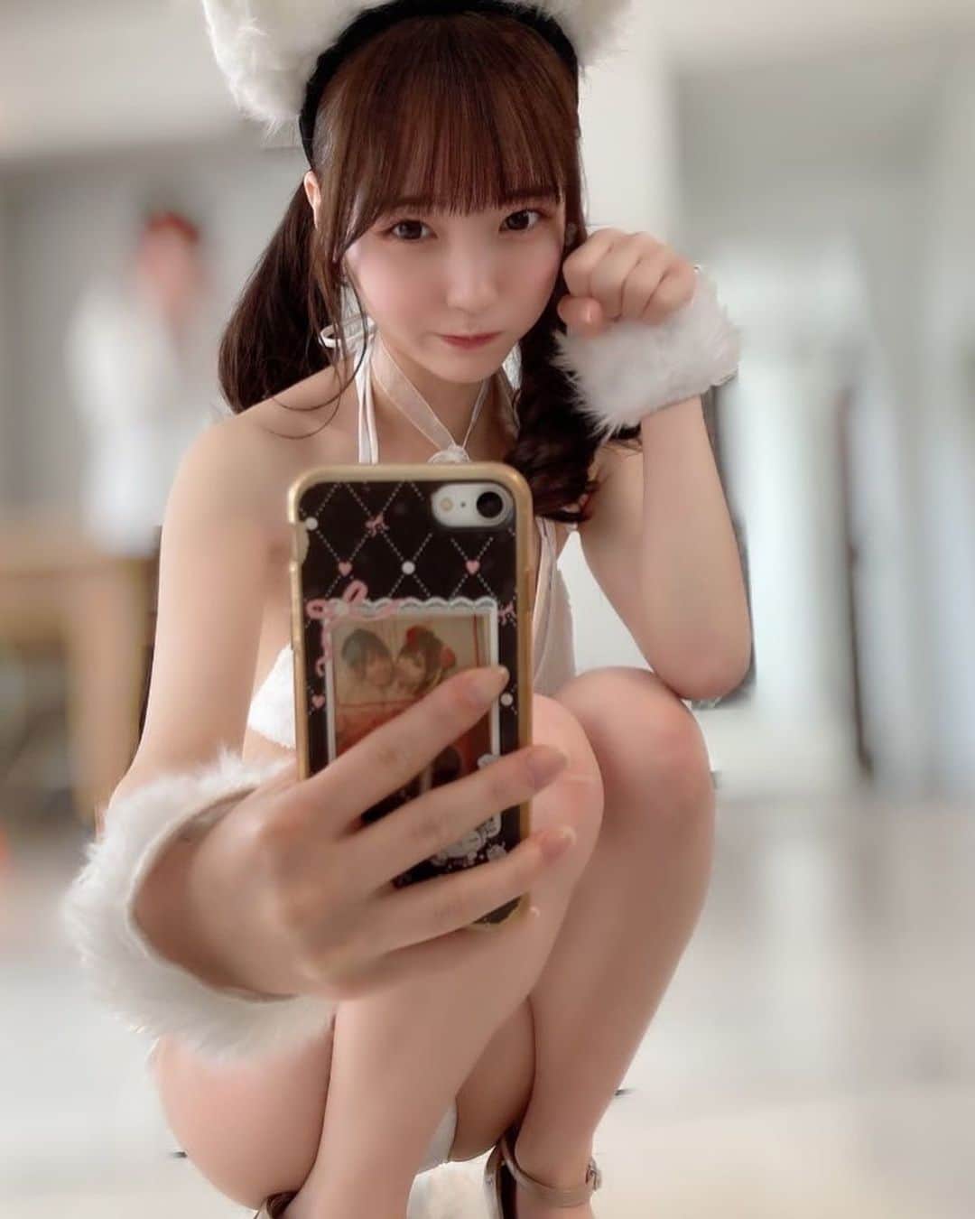 白石夢来さんのインスタグラム写真 - (白石夢来Instagram)「おはゆら🐈  ゆらにゃんすき？  . . . . .  #由良ゆら#グラビア#gravure #水着#コスプレ#cosplay #japanesegirl #selfie #自撮り」5月9日 9時15分 - yurayura_yuuura