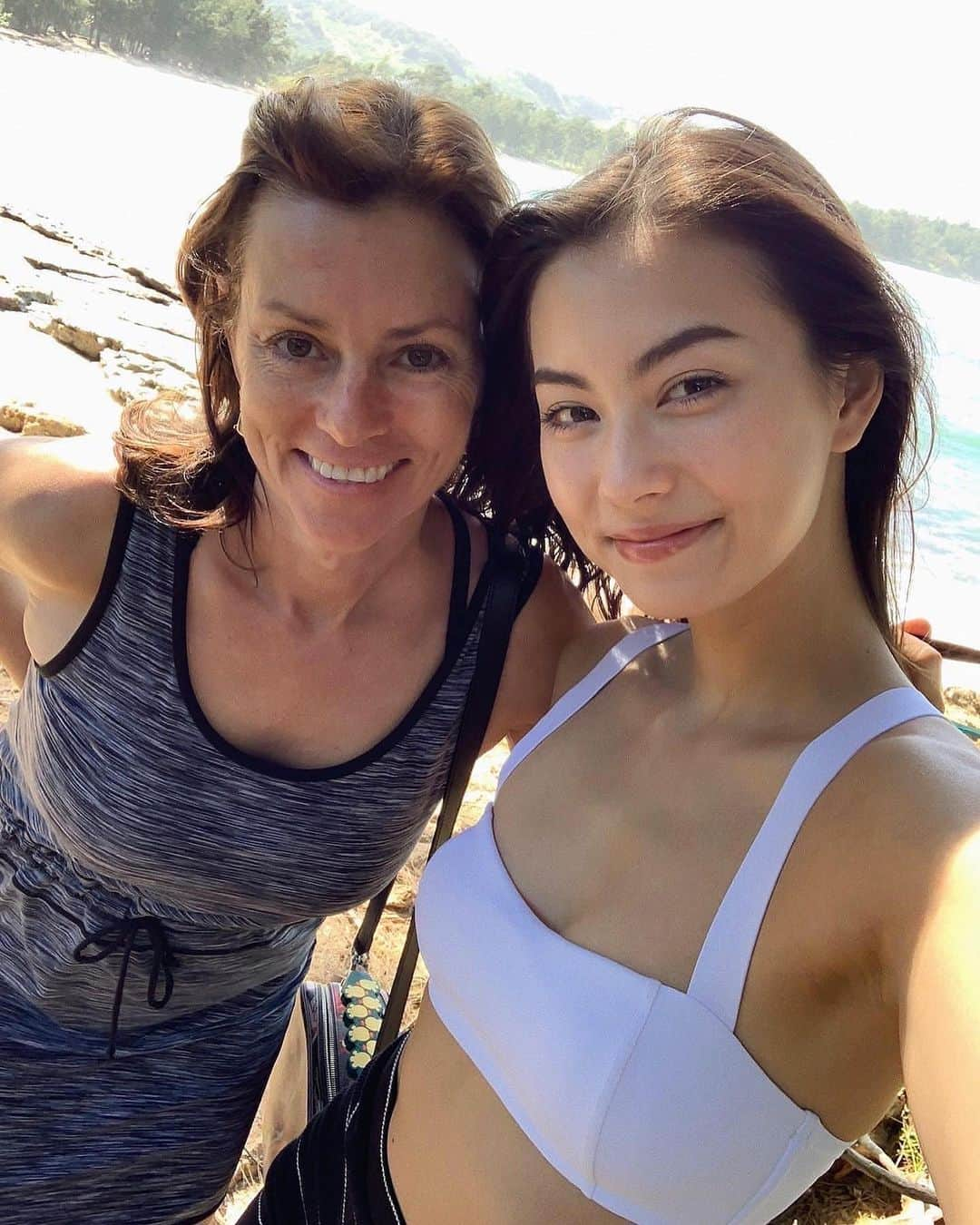 ローレン・サイさんのインスタグラム写真 - (ローレン・サイInstagram)「love you, mom」5月9日 13時55分 - laurentsai