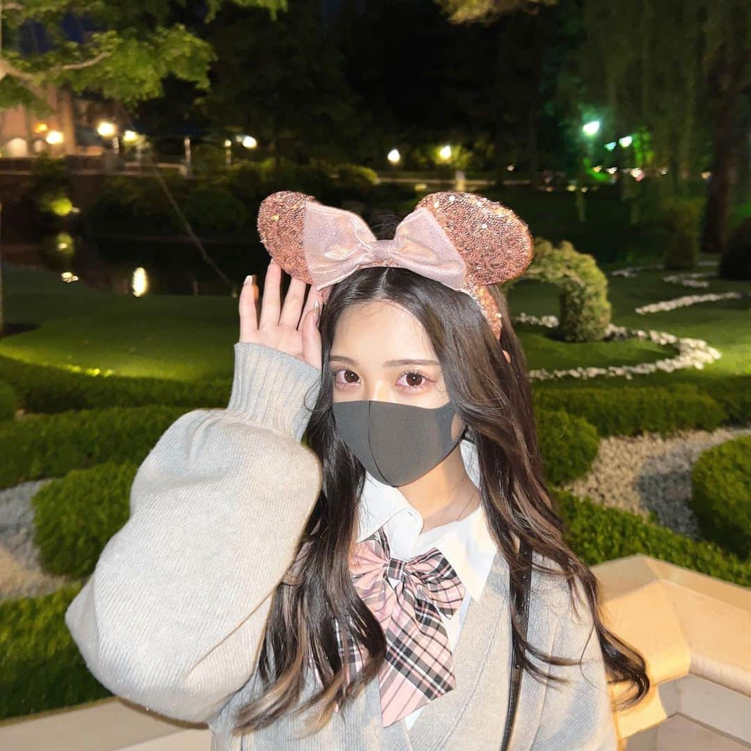 MINAMIさんのインスタグラム写真 - (MINAMIInstagram)「. 3年ぶりのDisney( > < ) 楽しかった戻りたいー♡ ホテルは美女と野獣でした感動した🫠🤍」5月9日 19時18分 - mimi.minami.mimi