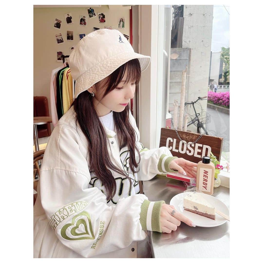 大森莉緒さんのインスタグラム写真 - (大森莉緒Instagram)「・ ・ 一緒にスイーツデートしてくれる方募集中🍰💭  前から気になってた @nerdy_cafe_official に行ったよ🫶 オレオチーズケーキ美味しかった〜🤤💞 ・ ・ #大森莉緒 #おーりお #おりおんず #おりおの食 #カフェ巡り #東京カフェ #韓国カフェ #原宿 #カフェ部  #オレオチーズケーキ #cafe #nerdy #nerdycafe #sweet #instagood #instafood #instapic #good #카페투어 #맛집 #음식 #푸드 #좋아요 #카페 #오레오 #치즈케이크」5月9日 21時53分 - rio.ohmori