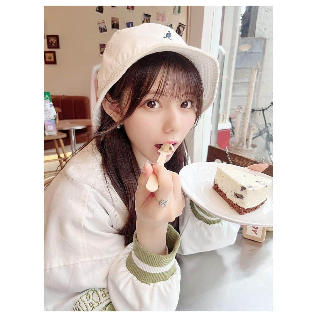 大森莉緒さんのインスタグラム写真 - (大森莉緒Instagram)「・ ・ 一緒にスイーツデートしてくれる方募集中🍰💭  前から気になってた @nerdy_cafe_official に行ったよ🫶 オレオチーズケーキ美味しかった〜🤤💞 ・ ・ #大森莉緒 #おーりお #おりおんず #おりおの食 #カフェ巡り #東京カフェ #韓国カフェ #原宿 #カフェ部  #オレオチーズケーキ #cafe #nerdy #nerdycafe #sweet #instagood #instafood #instapic #good #카페투어 #맛집 #음식 #푸드 #좋아요 #카페 #오레오 #치즈케이크」5月9日 21時53分 - rio.ohmori