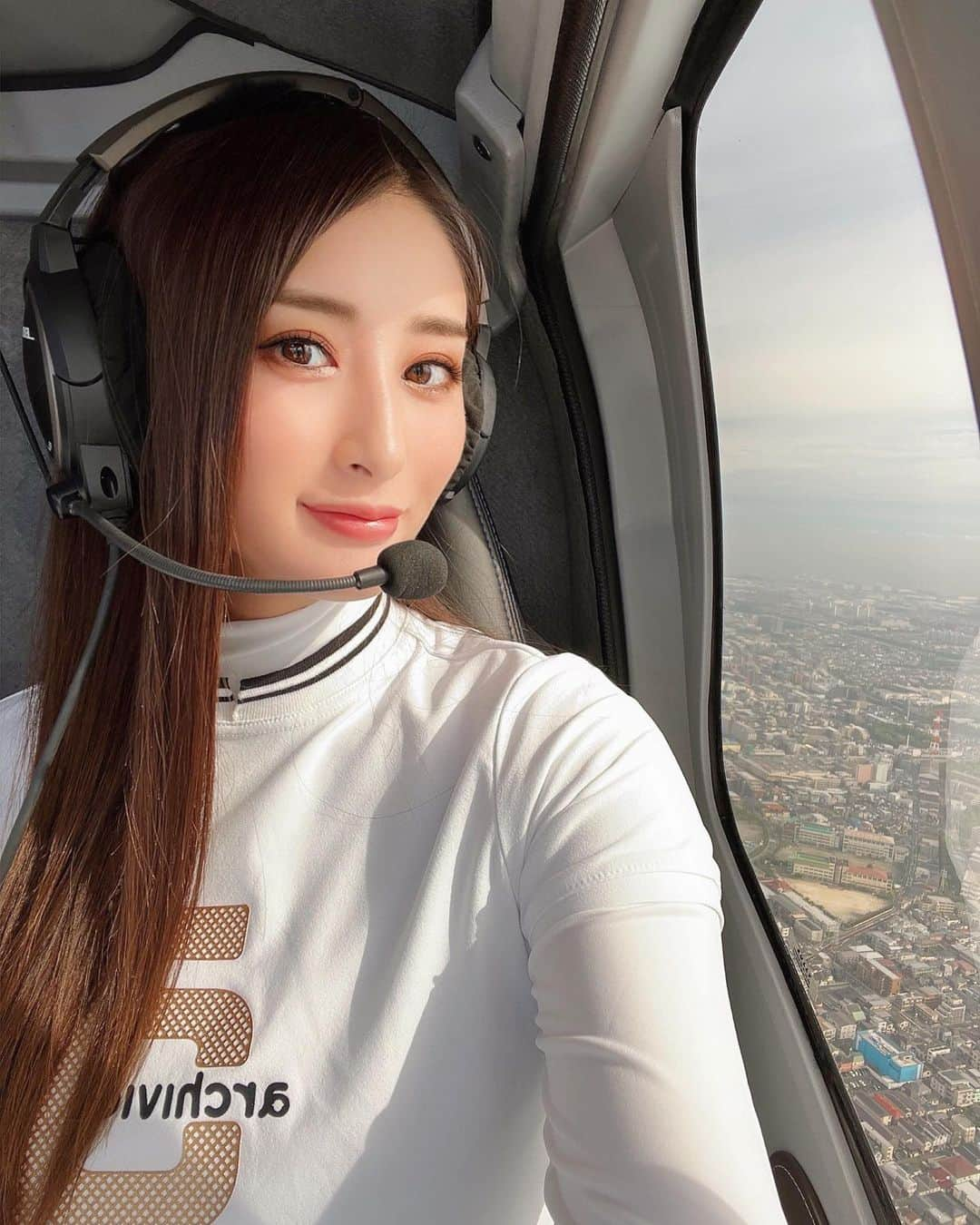 佐藤衣里子さんのインスタグラム写真 - (佐藤衣里子Instagram)「ヘリでイーグルへ🚁❣️ 茨城まで15分✌️  今日も楽しくラウンド🏌️‍♀️⛳️  これからレッスン行ってくる🙃  #イーグル#golf#ヘリ#ヘリポート」5月10日 15時08分 - eriko0625