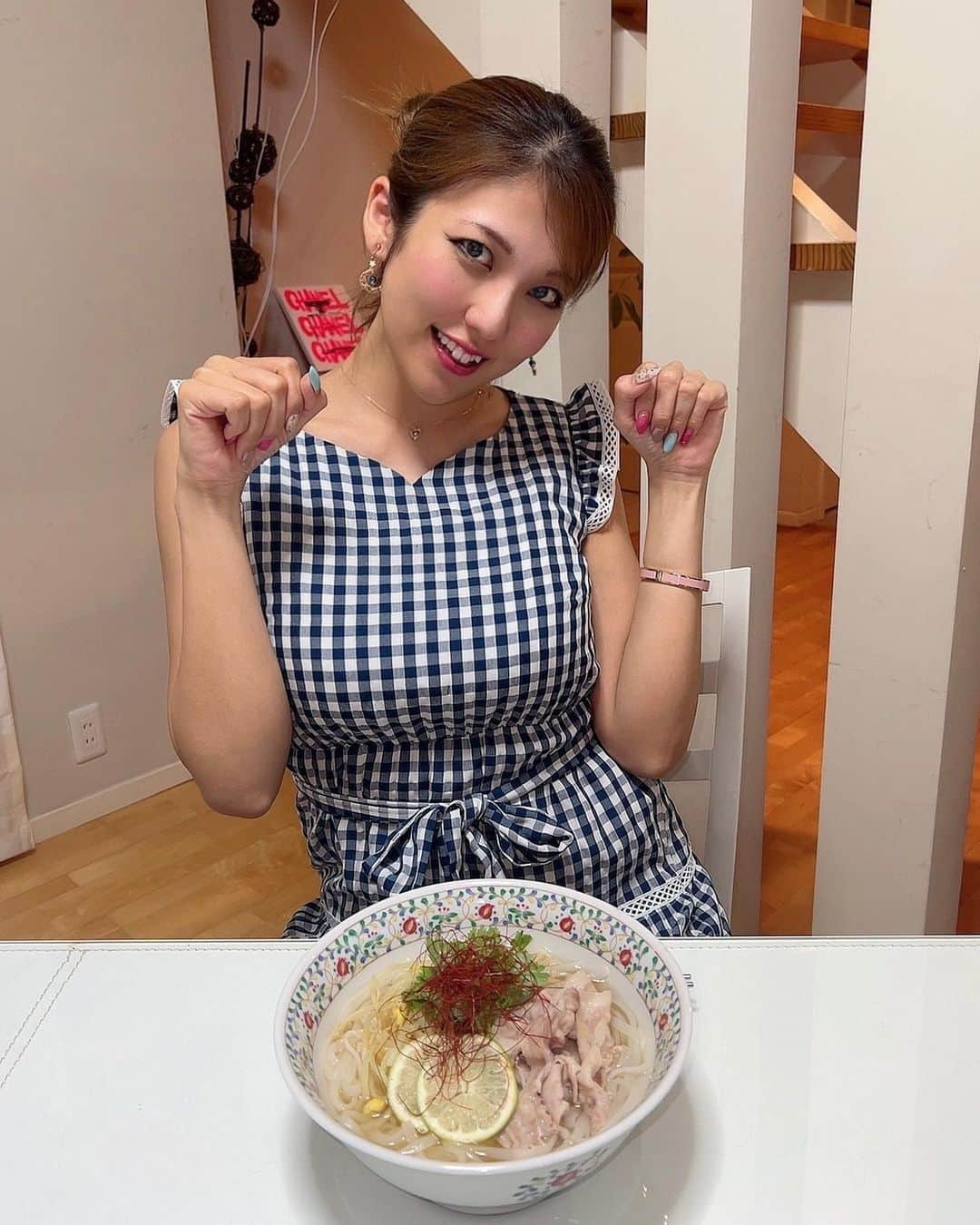 神谷麻美さんのインスタグラム写真 - (神谷麻美Instagram)「#米麺  #フォー 美味しかった☺️💗🍜✨  #無添加グルメ だよ🌱💕✨  PR @compho.official #コムフォー  #グルテンフリー  #フォーレシピ #フォー専門店 #ベトナムフォー」5月11日 9時51分 - asamice428