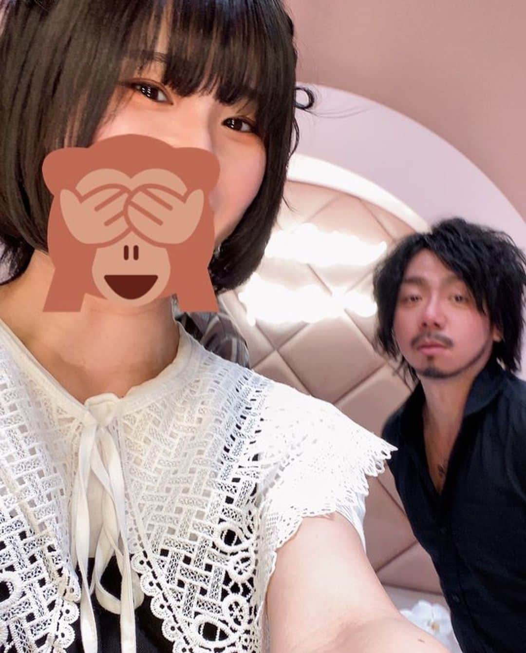 来栖うさこさんのインスタグラム写真 - (来栖うさこInstagram)「アキバノトリコぉぉ‼️ . . 📺  https://youtube.com/channel/UC2GfrZNlJcl6z3DQURNL0FQ  番組収録でした(๑╹ω╹๑ )✨  響小林さん カマたくさん デュアリス高橋さん  エイチグループさん  ありがとうございました🖤✨  ・‥…━━ﾟ+.━★・‥…━━.+ﾟ #来栖うさこ  #愛媛県産グラドル #グラドル #グラビア #ショートカット女子 #model #cosplayer #アキバノトリコ #秋葉原 #響小林 #カマたく #デュアリス高橋」5月11日 12時19分 - kurusu_usako