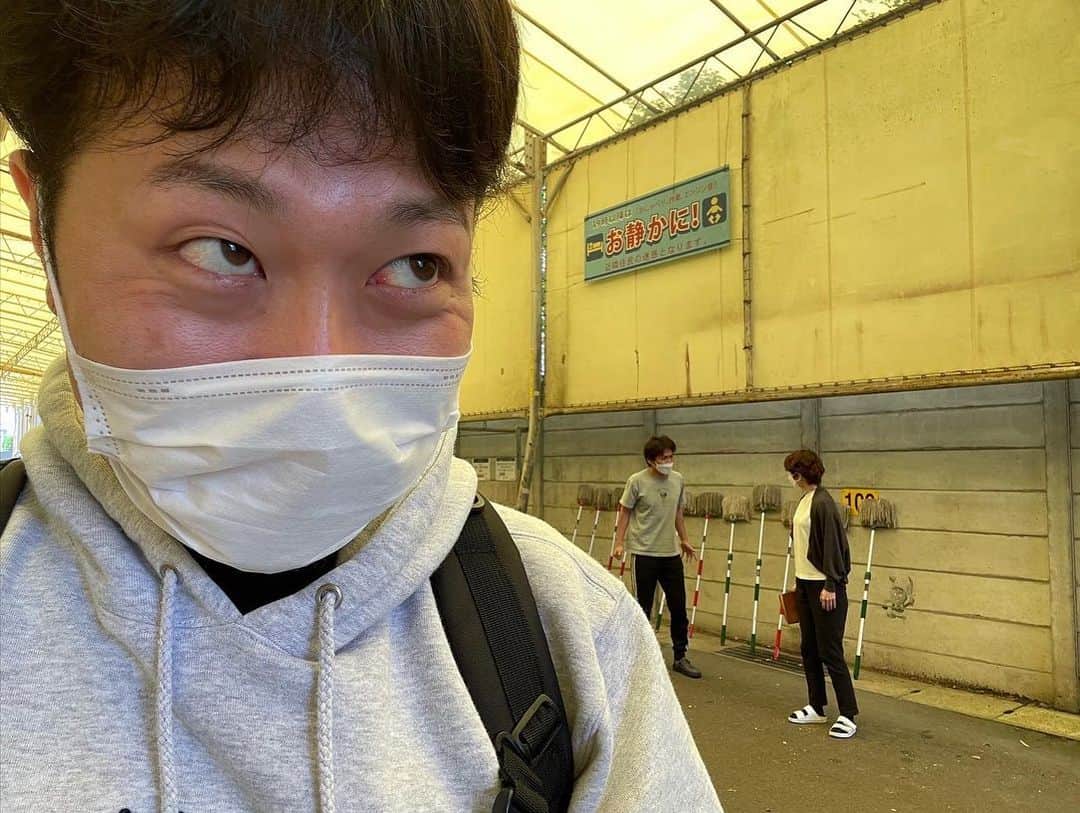 エハラマサヒロさんのインスタグラム写真 - (エハラマサヒロInstagram)「ロンもハーマイオニーも後ろで真剣に稽古してるわ〜ケケケケケ！！  #いたずらっ子参上 #でっかいうたくん参上 #舞台ハリーポッター  @seinasagiri_official  @hayata_tateyama」5月11日 13時07分 - eharamasahiro