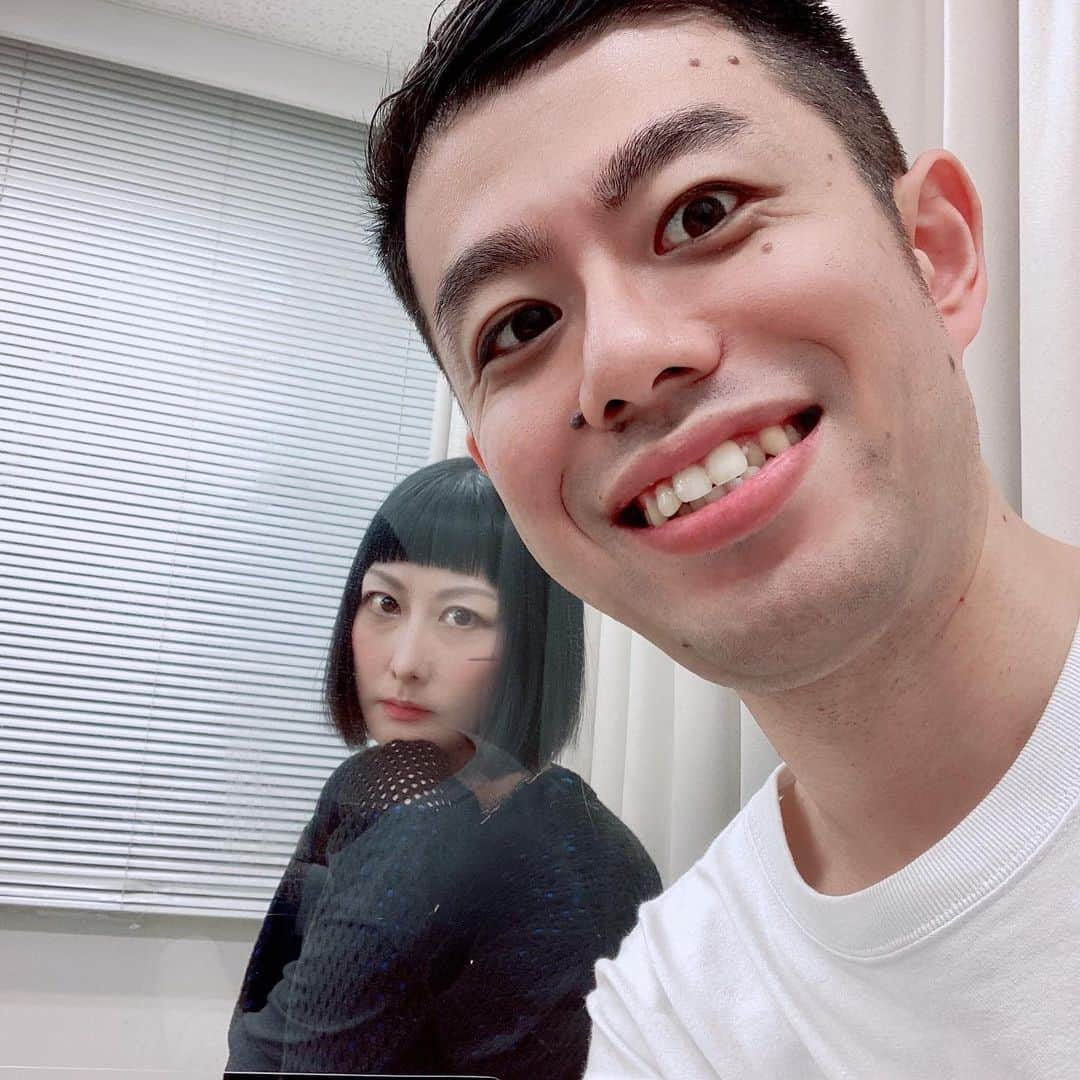 鳥居みゆきさんのインスタグラム写真 - (鳥居みゆきInstagram)「19時からニコ生 ようへいと 今日こそはデロリアンはデロリアンになるか」5月11日 18時53分 - toriimiyukitorii