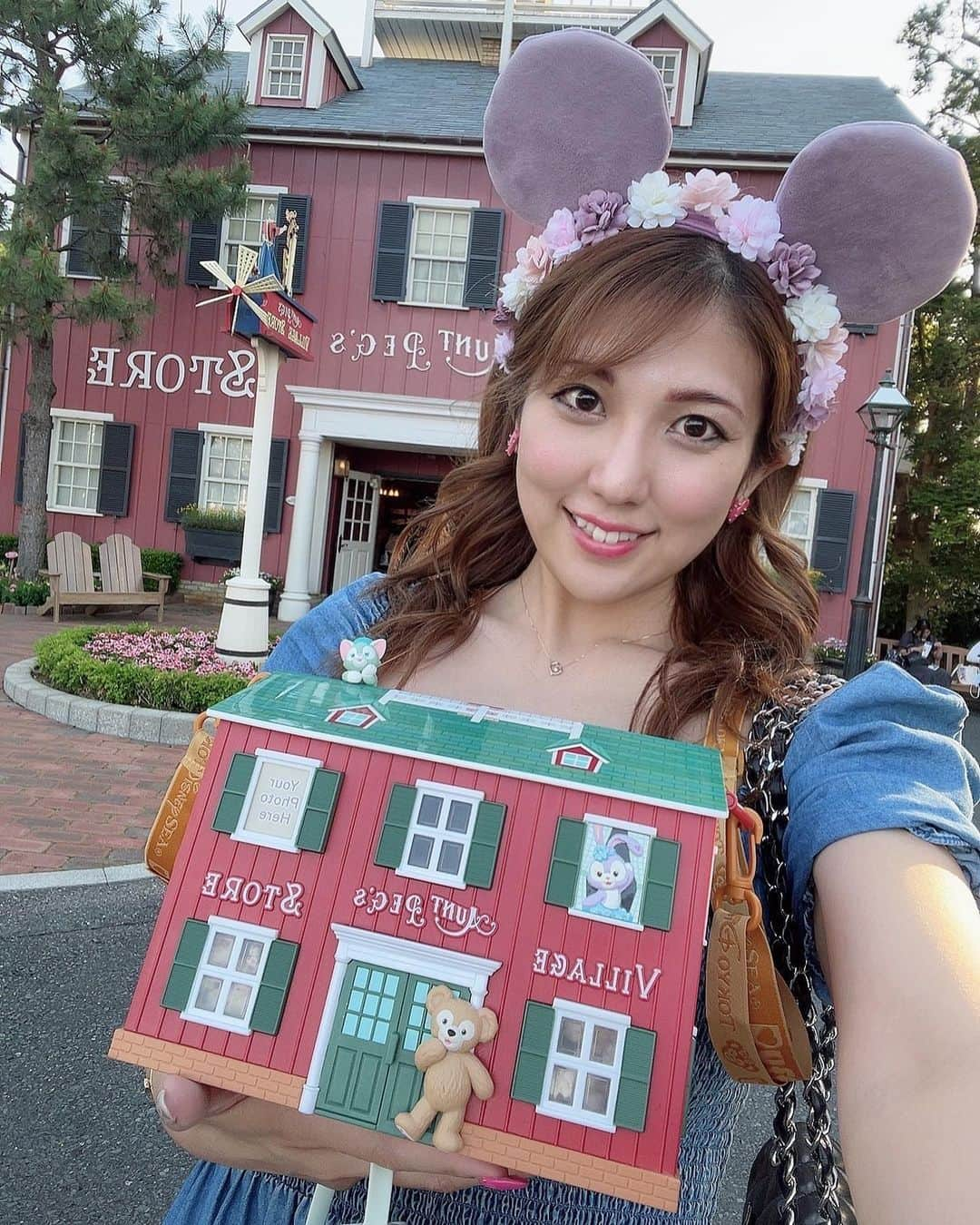 神谷麻美さんのインスタグラム写真 - (神谷麻美Instagram)「#ダッフィー 可愛すぎるっ💗🧸💗✨   #timetoshine 💖🥰💖🧸🌈💖🌟💖✨   #Princess 💗👸💗✨」5月11日 23時11分 - asamice428