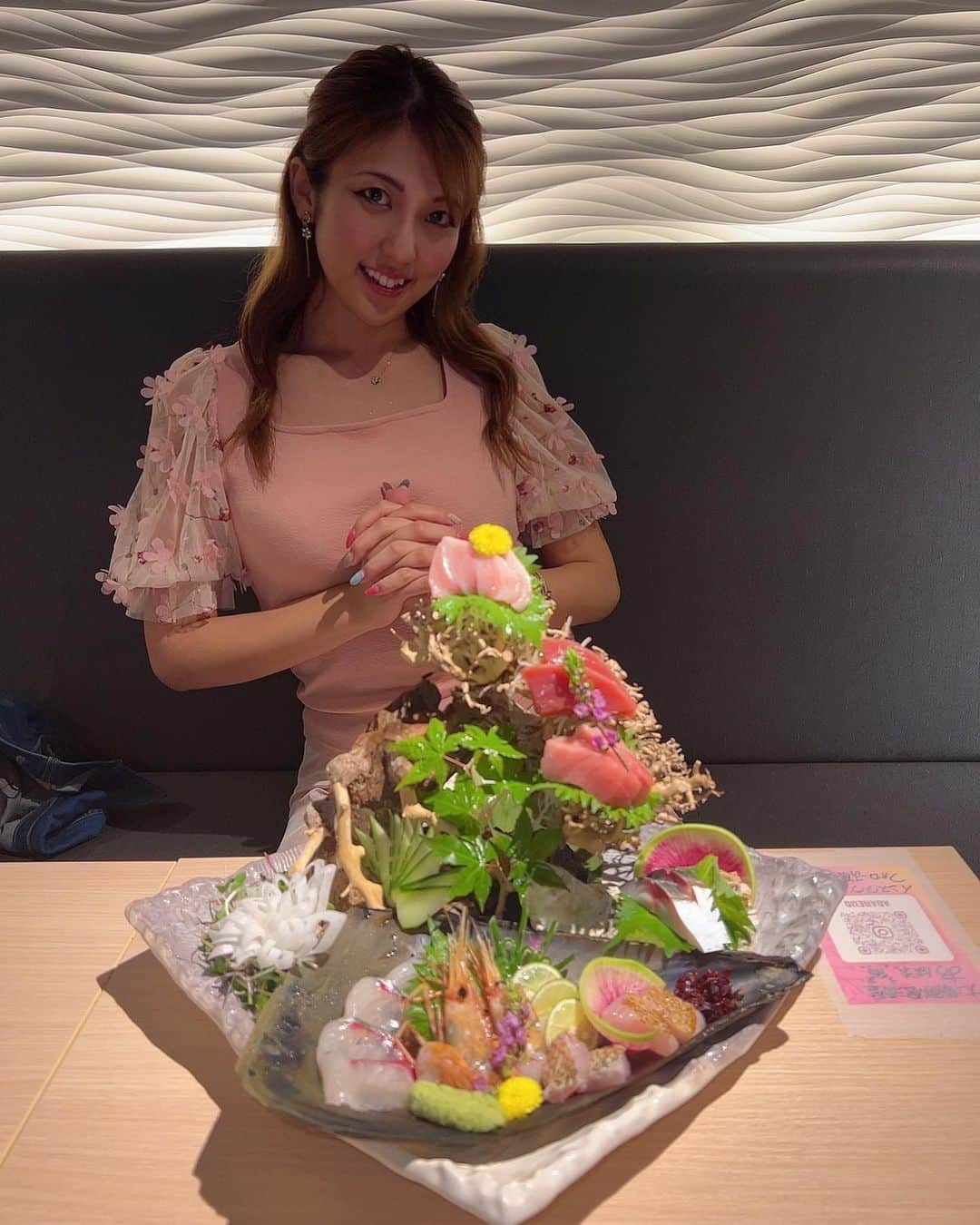 神谷麻美さんのインスタグラム写真 - (神谷麻美Instagram)「#あばれ魚 美味しかった🙄🫧🌟💕✨   #新宿グルメ 💫」5月12日 21時20分 - asamice428