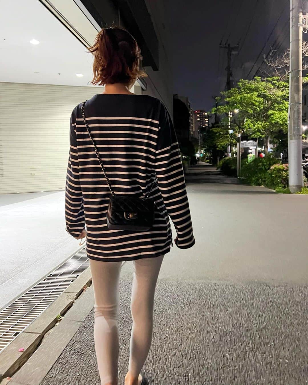 島居玲子さんのインスタグラム写真 - (島居玲子Instagram)「夜のお散歩が気持ちいい日が増えたね🌝💫  少し髪を巻いた日。」5月12日 21時43分 - reicoooshima
