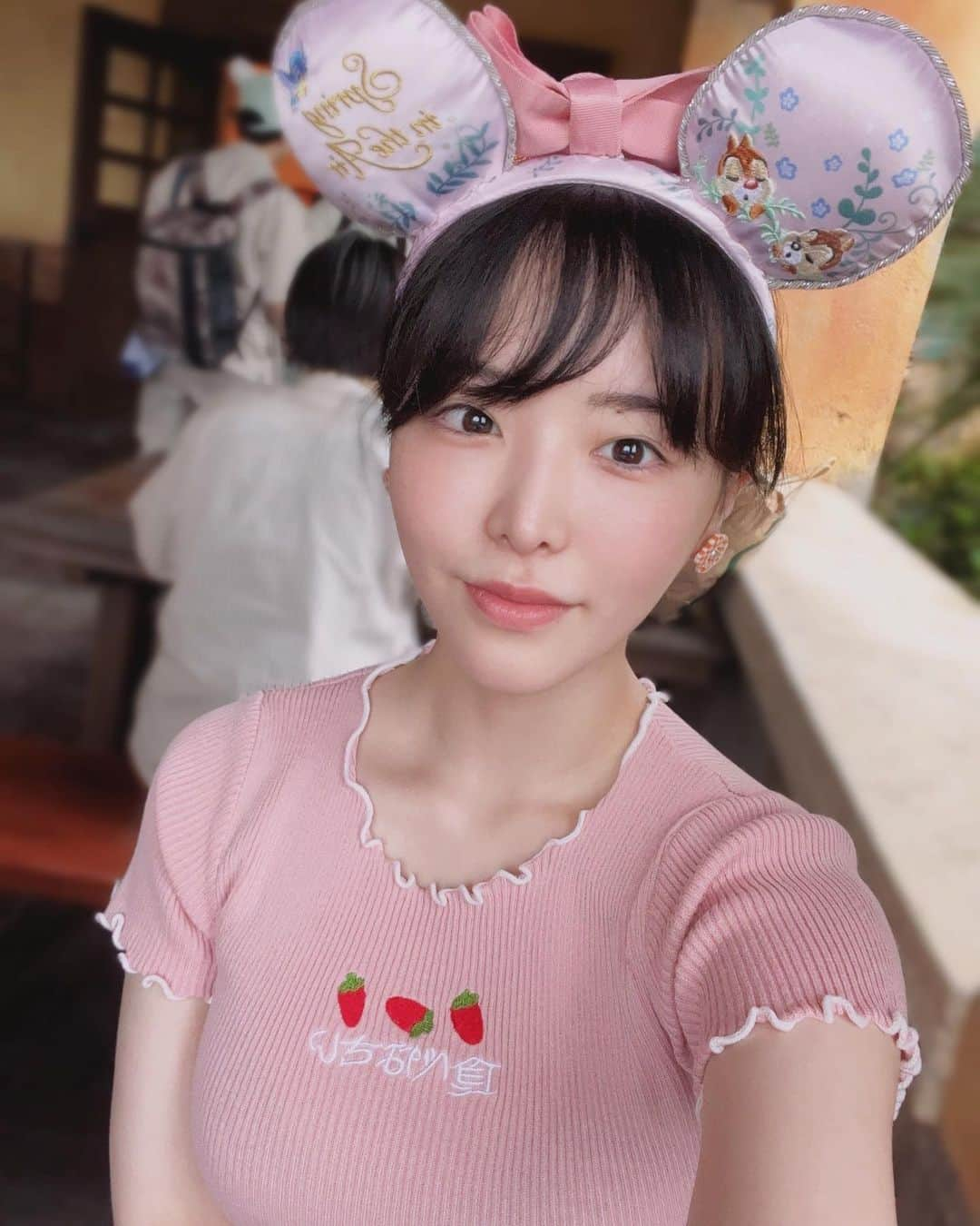 三宮つばきさんのインスタグラム写真 - (三宮つばきInstagram)「雨降ってました。」5月13日 0時38分 - tsubaki_s_cmore